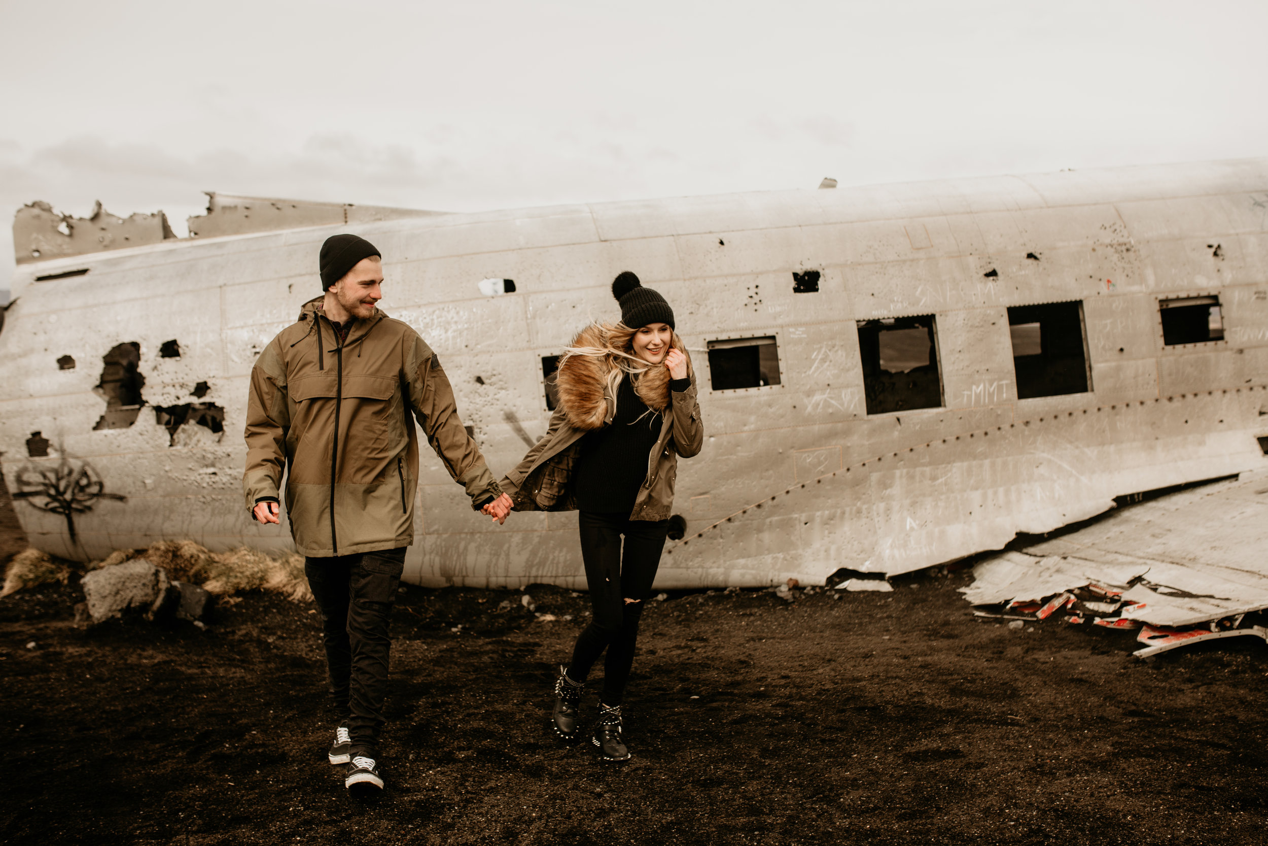 Sólheimasandur engagement photos, Sólheimasandur couple photos, Sólheimasandur photography, Sólheimasandur wedding photos, Iceland engagement photos, Iceland elopement photographer, Iceland wedding photography, elopement wedding photography - seattl…