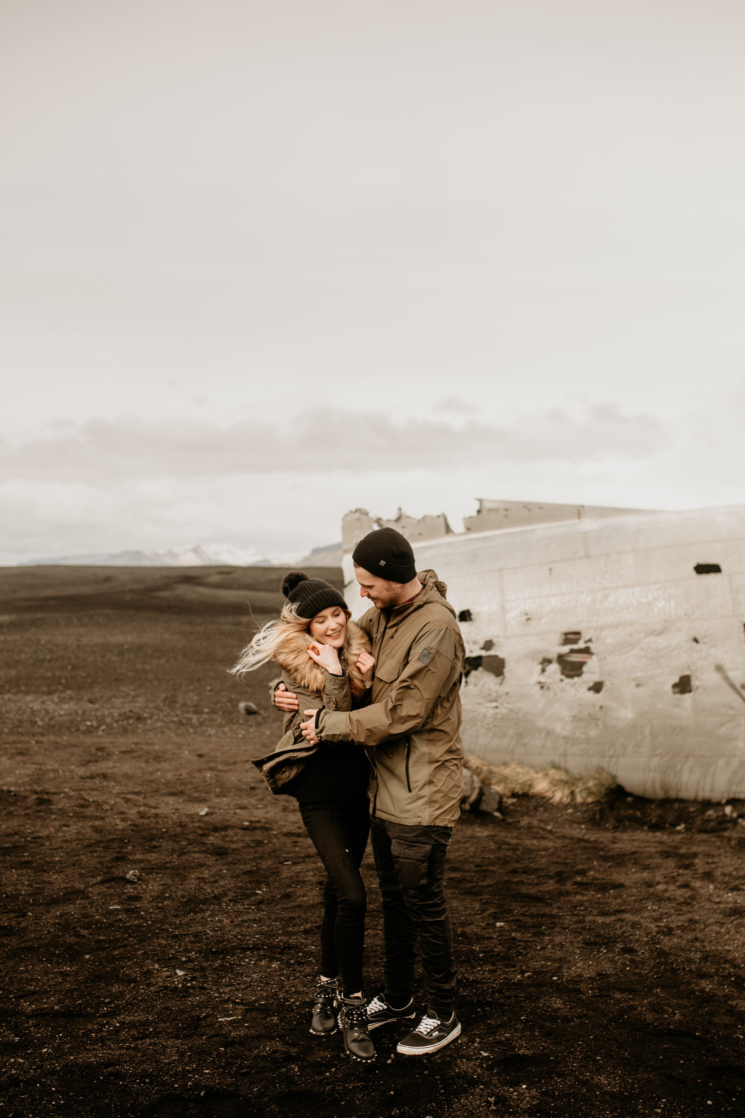 Sólheimasandur engagement photos, Sólheimasandur couple photos, Sólheimasandur photography, Sólheimasandur wedding photos, Iceland engagement photos, Iceland elopement photographer, Iceland wedding photography, elopement wedding photography - seattl…