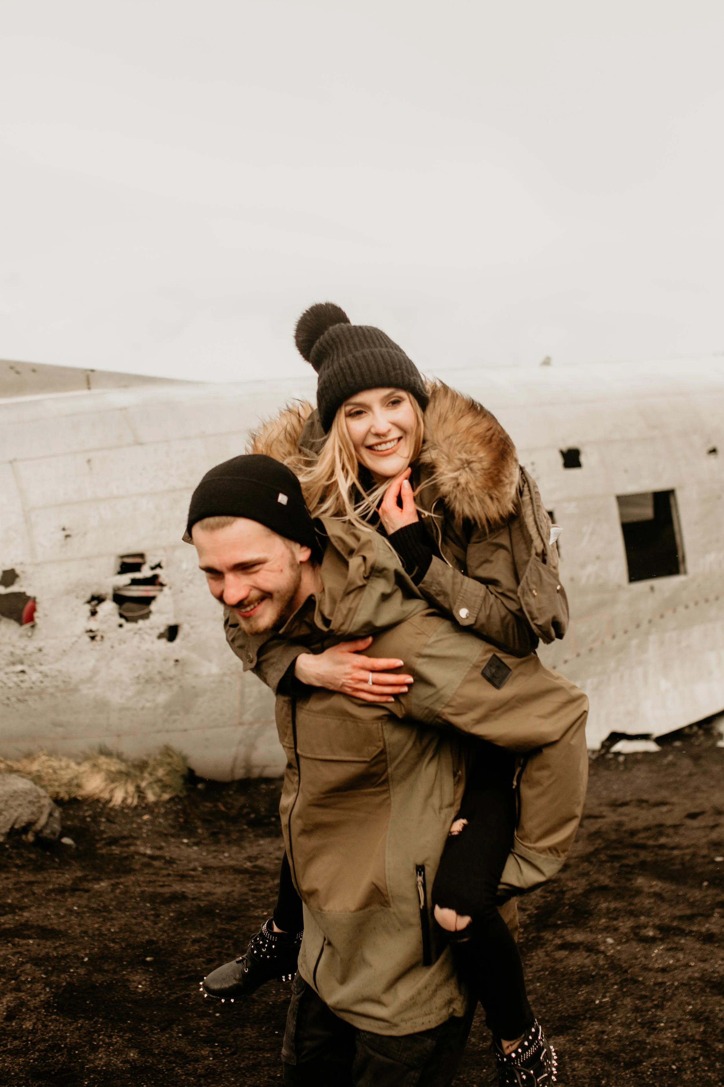 Sólheimasandur engagement photos, Sólheimasandur couple photos, Sólheimasandur photography, Sólheimasandur wedding photos, Iceland engagement photos, Iceland elopement photographer, Iceland wedding photography, elopement wedding photography - seattl…