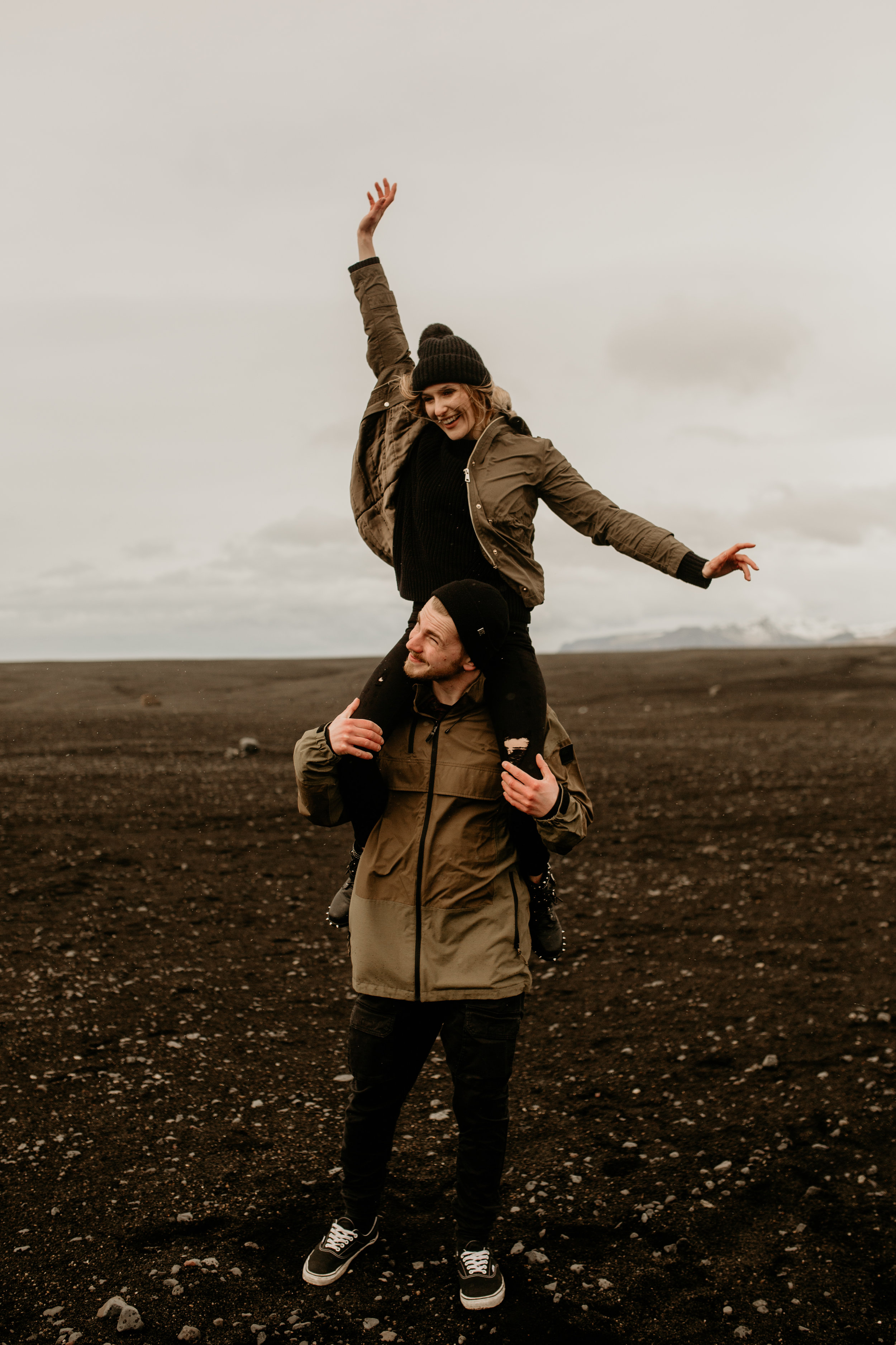 Sólheimasandur engagement photos, Sólheimasandur couple photos, Sólheimasandur photography, Sólheimasandur wedding photos, Iceland engagement photos, Iceland elopement photographer, Iceland wedding photography, elopement wedding photography - seattl…