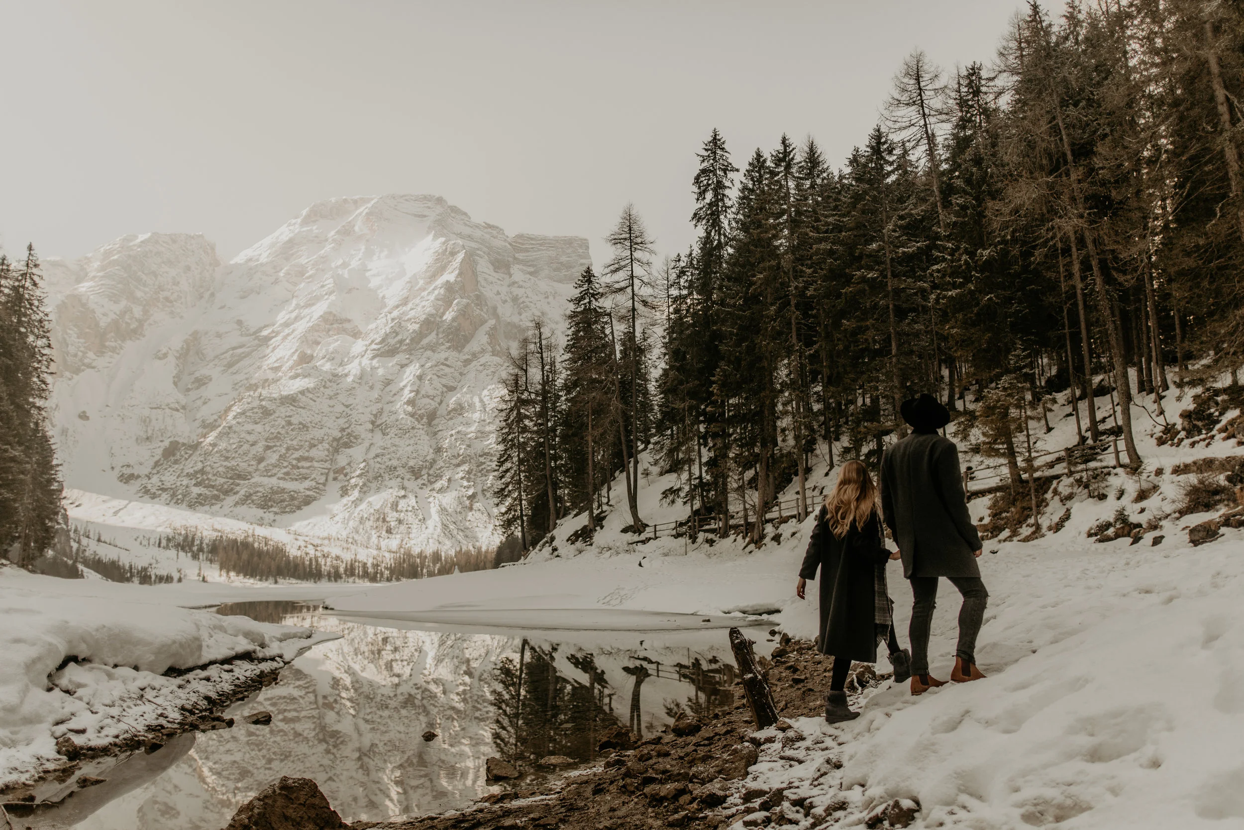 Lago Di Braies Engagement Photos Italy Wedding Photographer 