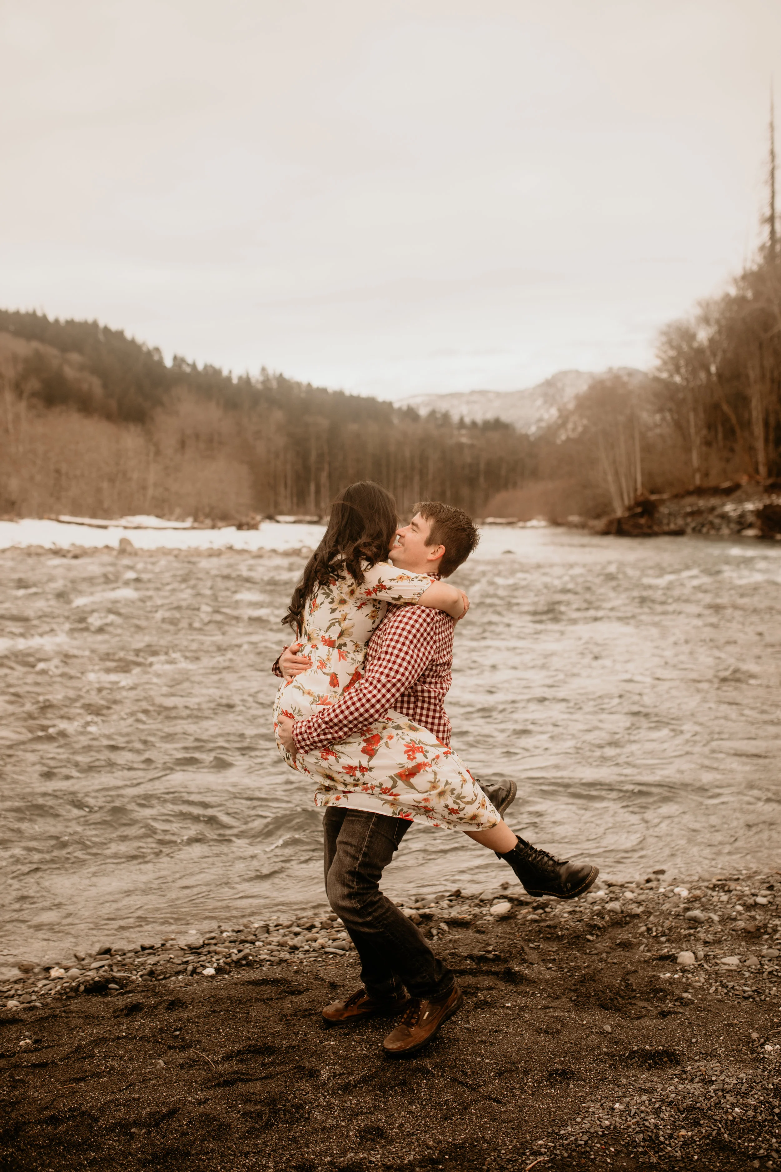 elopement wedding photography - seattle elopement - hire wedding photographers in seattle - adventure wedding photographer - wedding photographer under $2000 - tacoma wedding photographers - elopement wedding photographer - elopement photographer - …