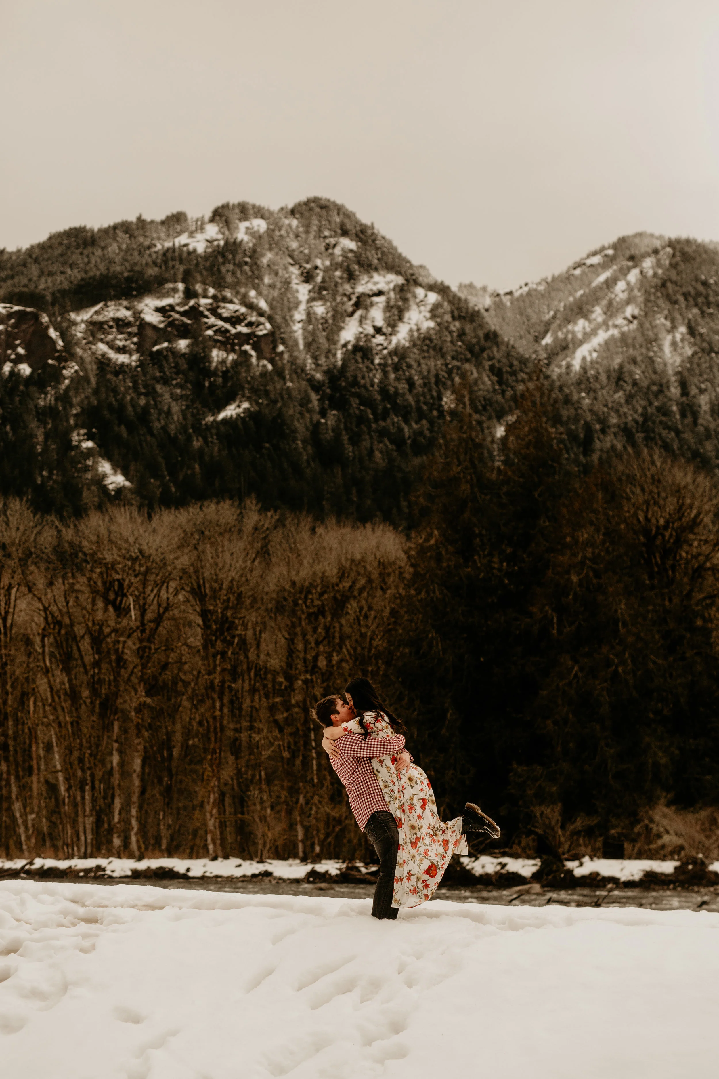 elopement wedding photography - seattle elopement - hire wedding photographers in seattle - adventure wedding photographer - wedding photographer under $2000 - tacoma wedding photographers - elopement wedding photographer - elopement photographer - …