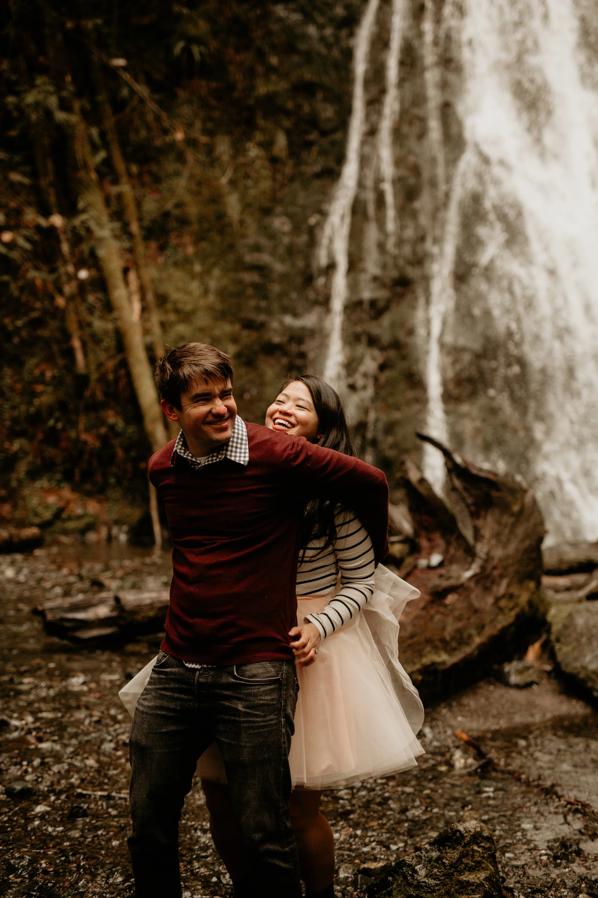 elopement wedding photography - seattle elopement - hire wedding photographers in seattle - adventure wedding photographer - wedding photographer under $2000 - tacoma wedding photographers - elopement wedding photographer - elopement photographer -…