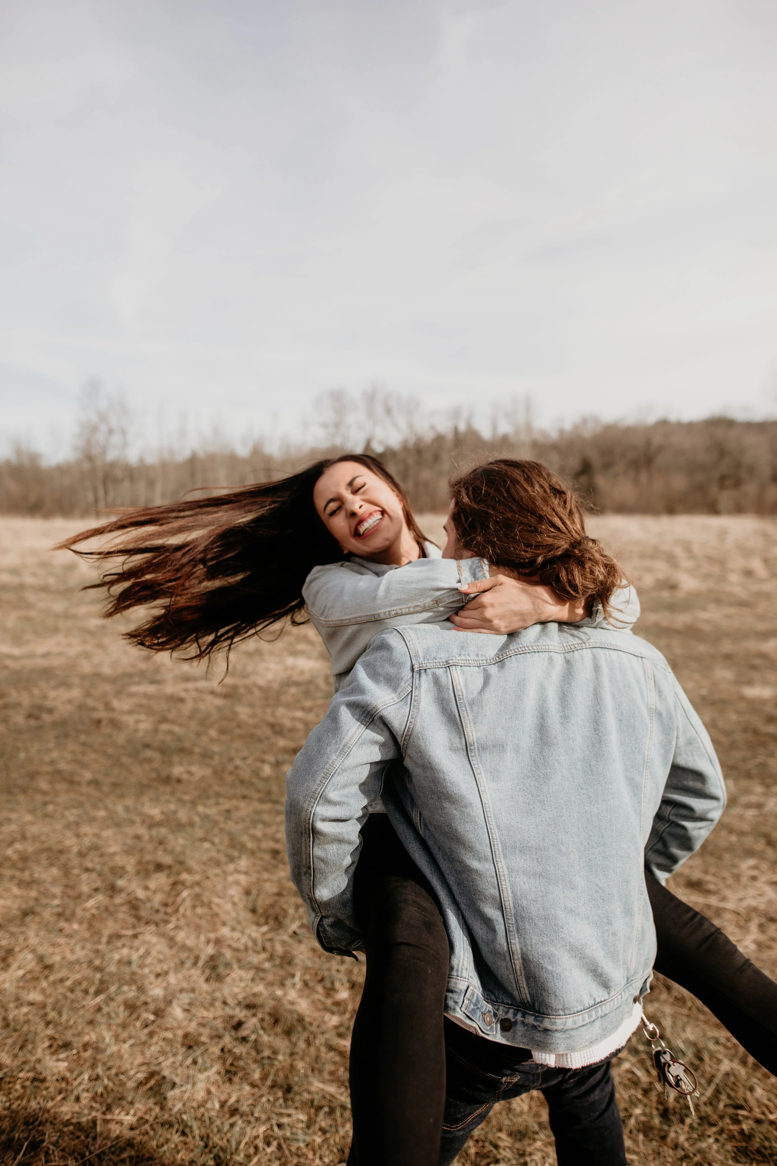 North bend engagement photography - north bend engagement session - north bend mt is - little si hike - mt is engagement photos - elopement wedding photography - seattle elopement - hire wedding photographers in seattle - adventure wedding photograp…