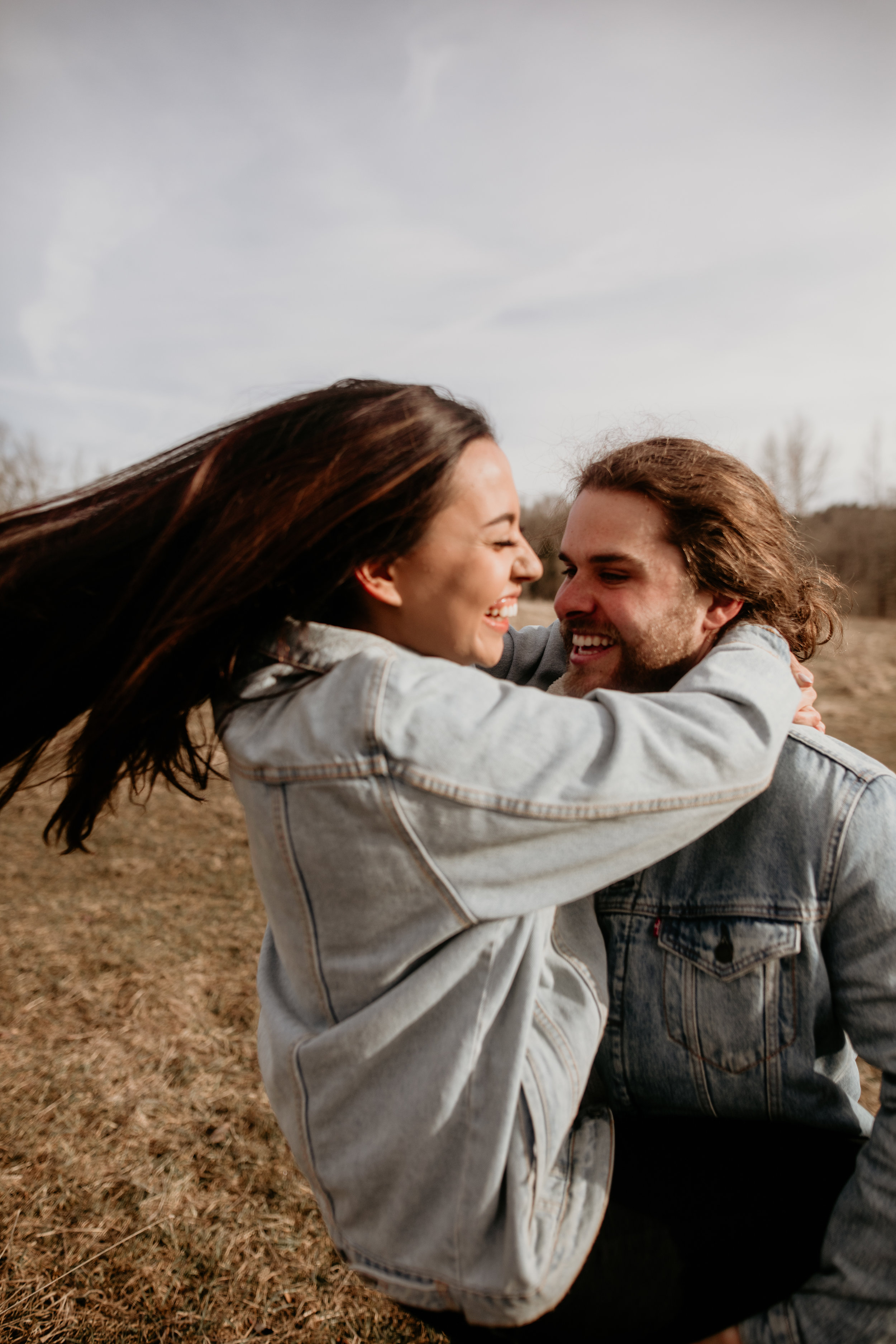 North bend engagement photography - north bend engagement session - north bend mt is - little si hike - mt is engagement photos - elopement wedding photography - seattle elopement - hire wedding photographers in seattle - adventure wedding photograp…