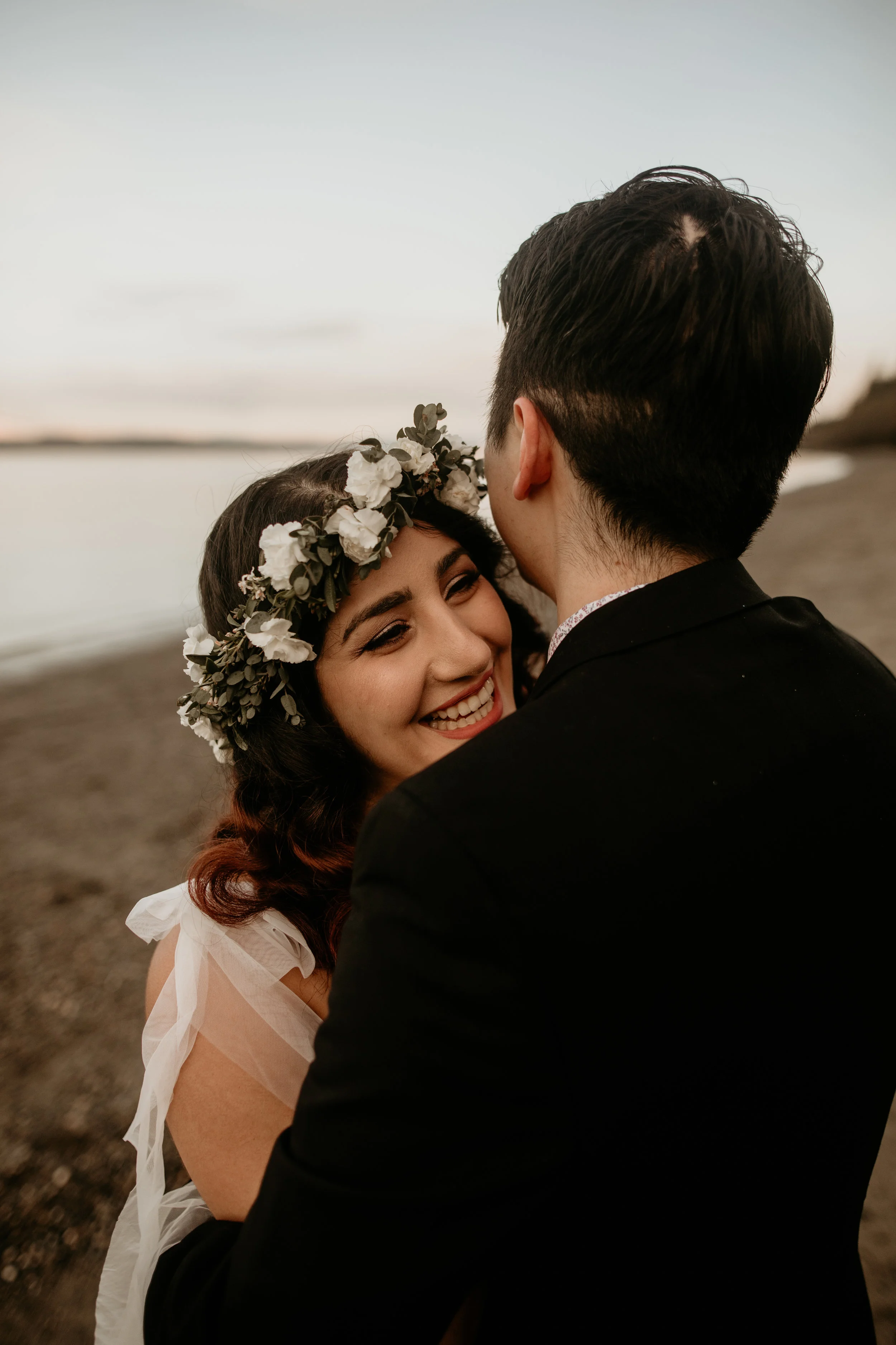Tacoma elopement photography - point defiance elopement - point defiance elopement photography - elopement wedding photography - seattle elopement - hire wedding photographers in seattle - adventure wedding photographer - wedding photographer under …