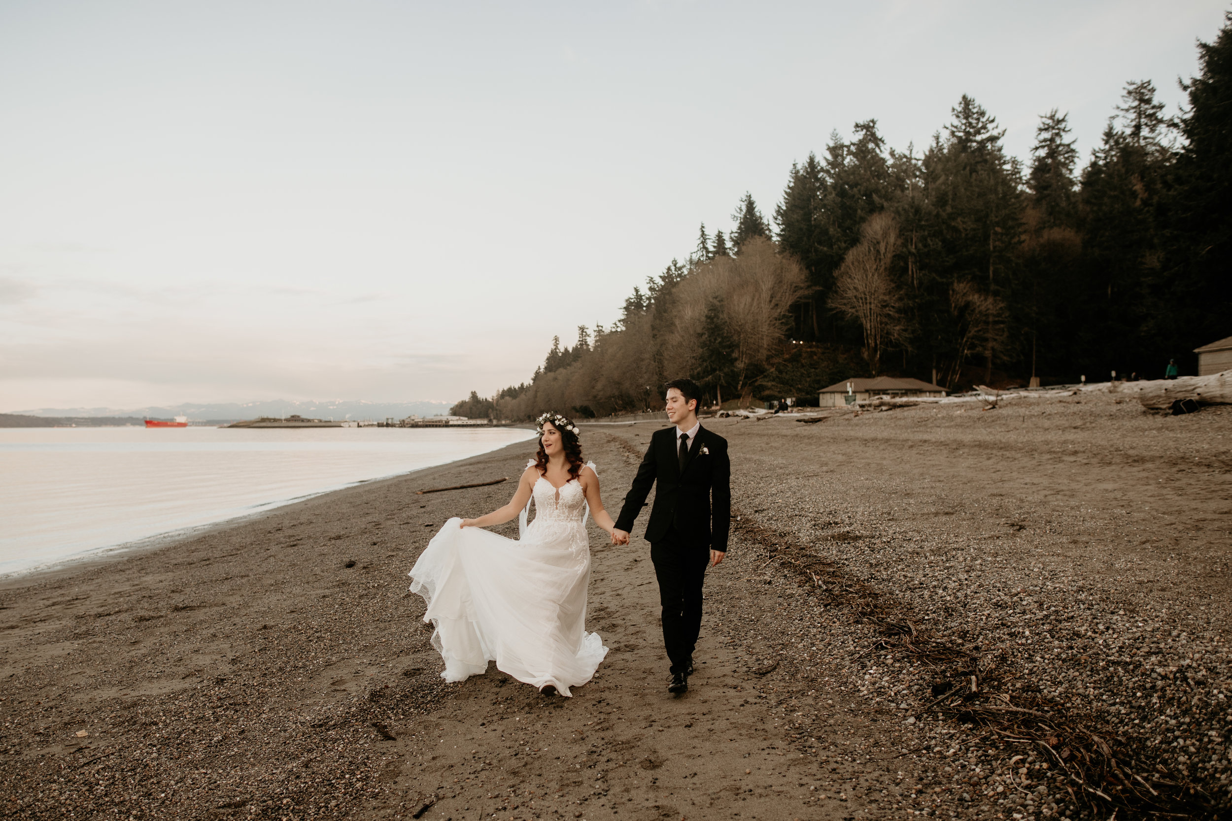 Tacoma elopement photography - point defiance elopement - point defiance elopement photography - elopement wedding photography - seattle elopement - hire wedding photographers in seattle - adventure wedding photographer - wedding photographer under …