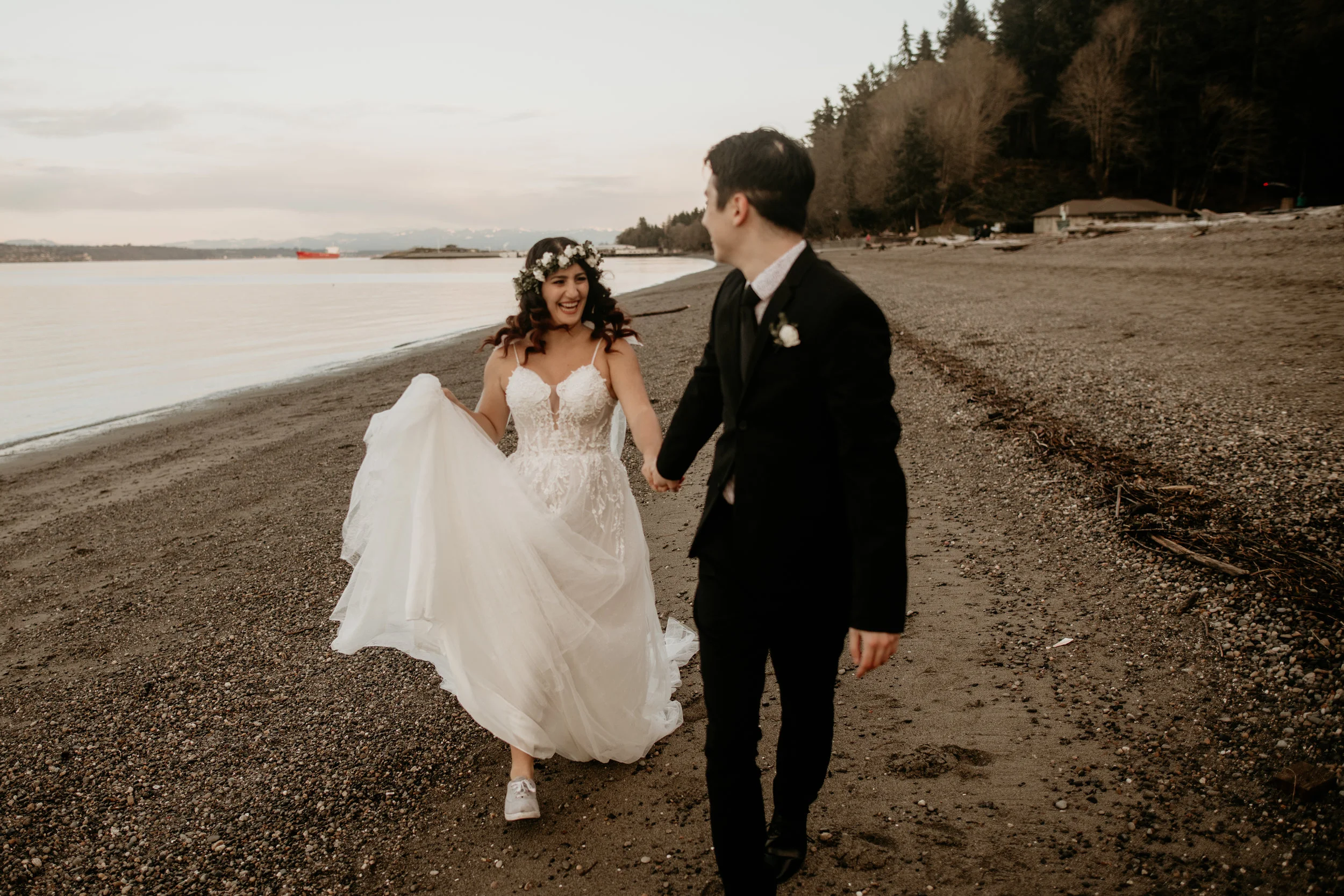 Tacoma elopement photography - point defiance elopement - point defiance elopement photography - elopement wedding photography - seattle elopement - hire wedding photographers in seattle - adventure wedding photographer - wedding photographer under …