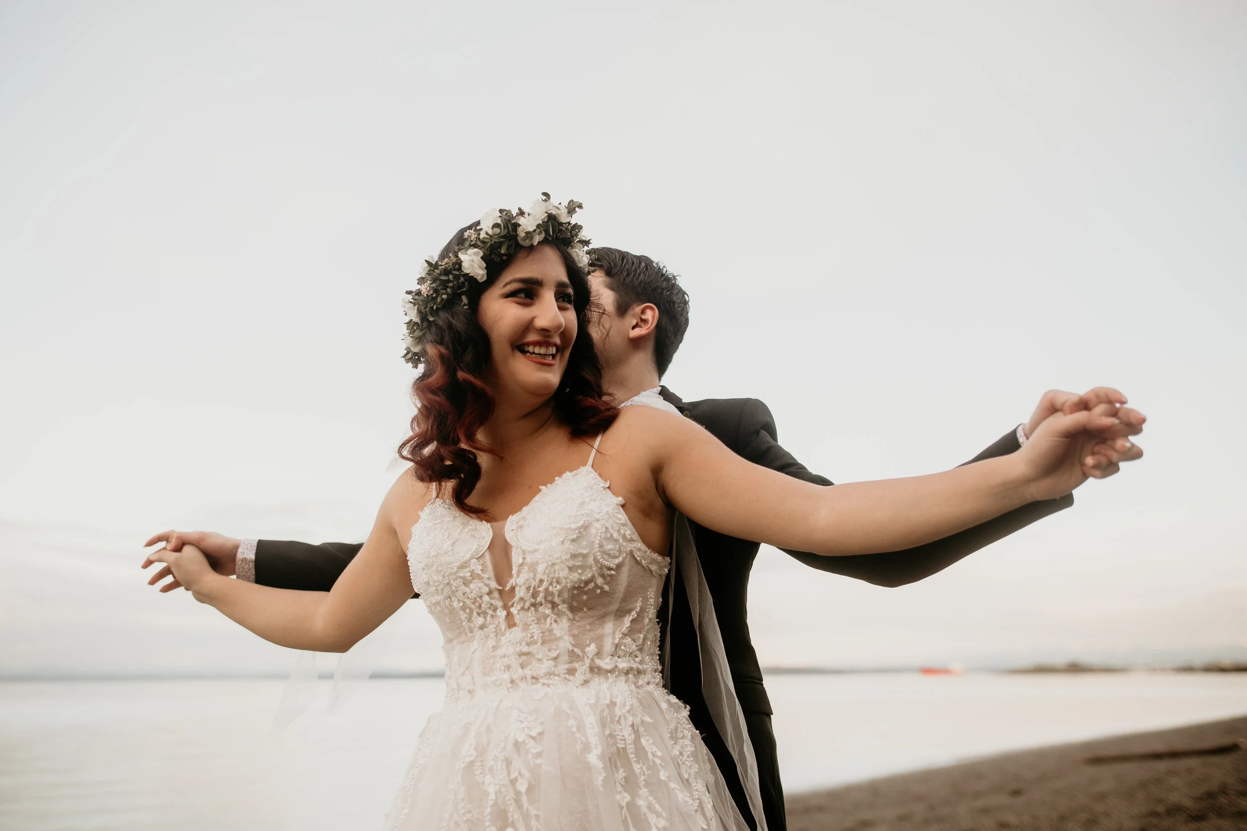 Tacoma elopement photography - point defiance elopement - point defiance elopement photography - elopement wedding photography - seattle elopement - hire wedding photographers in seattle - adventure wedding photographer - wedding photographer under …