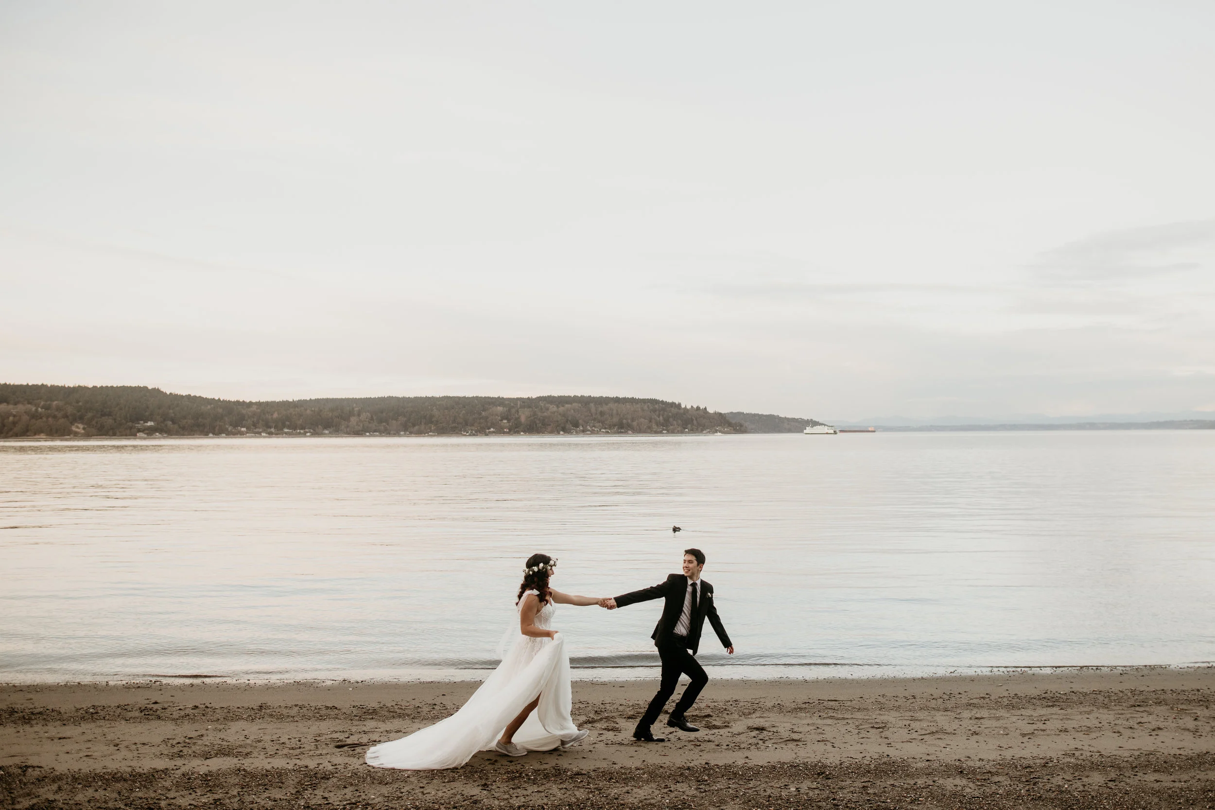 Tacoma elopement photography - point defiance elopement - point defiance elopement photography - elopement wedding photography - seattle elopement - hire wedding photographers in seattle - adventure wedding photographer - wedding photographer under …