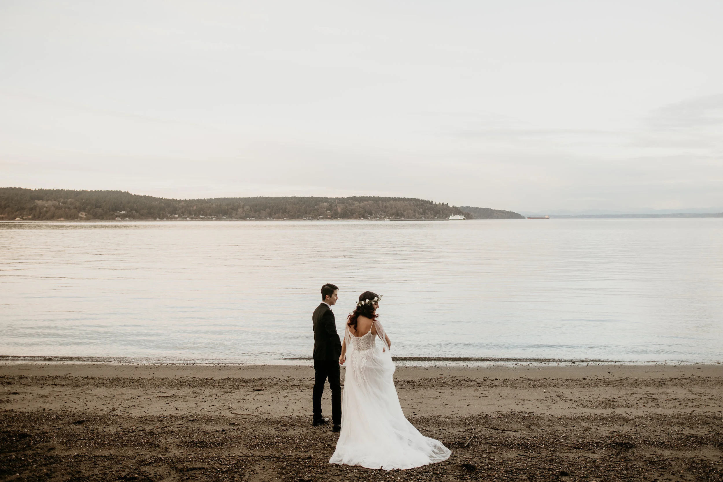 Tacoma elopement photography - point defiance elopement - point defiance elopement photography - elopement wedding photography - seattle elopement - hire wedding photographers in seattle - adventure wedding photographer - wedding photographer under …