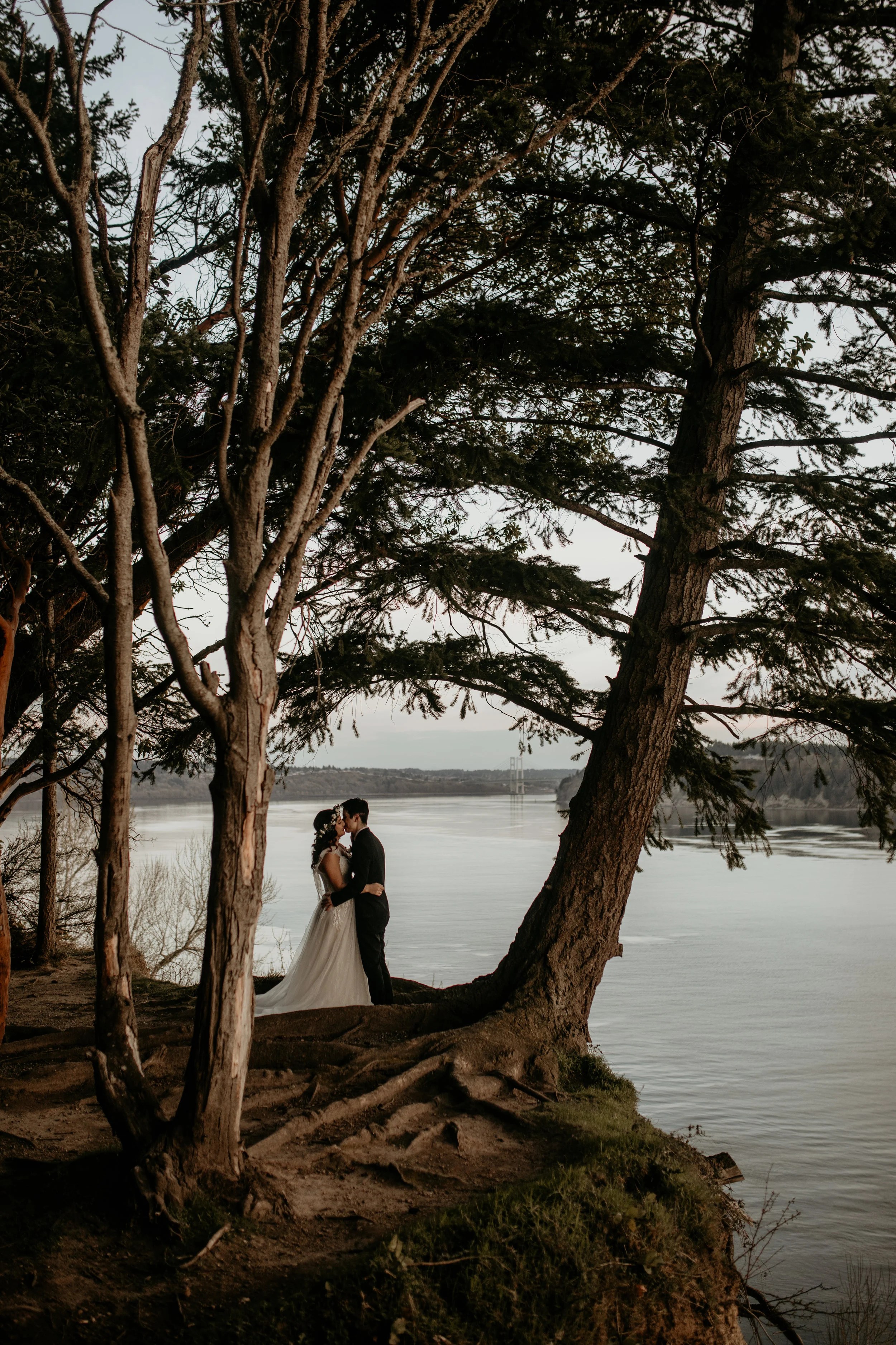Tacoma elopement photography - point defiance elopement - point defiance elopement photography - elopement wedding photography - seattle elopement - hire wedding photographers in seattle - adventure wedding photographer - wedding photographer under …