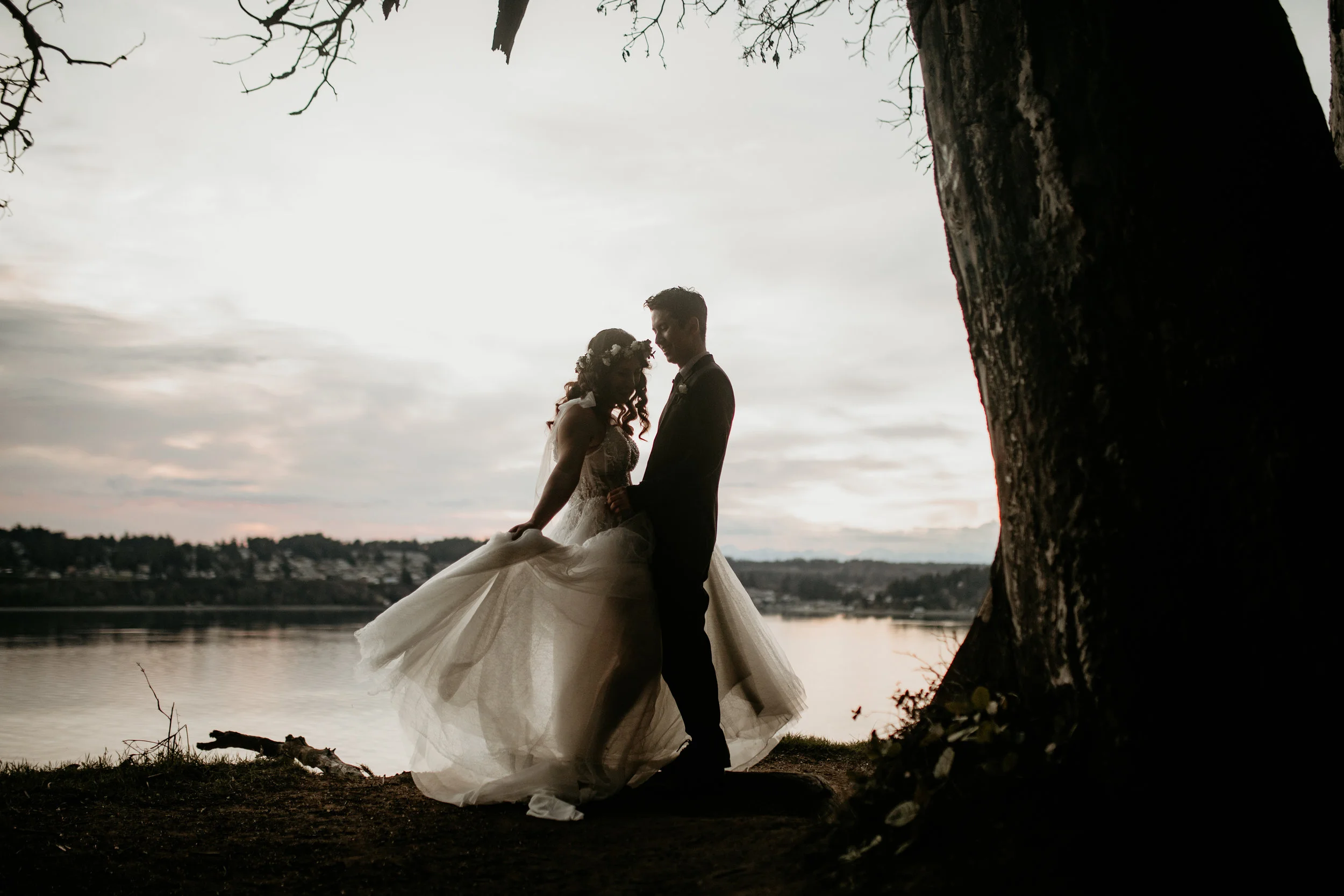 Tacoma elopement photography - point defiance elopement - point defiance elopement photography - elopement wedding photography - seattle elopement - hire wedding photographers in seattle - adventure wedding photographer - wedding photographer under …