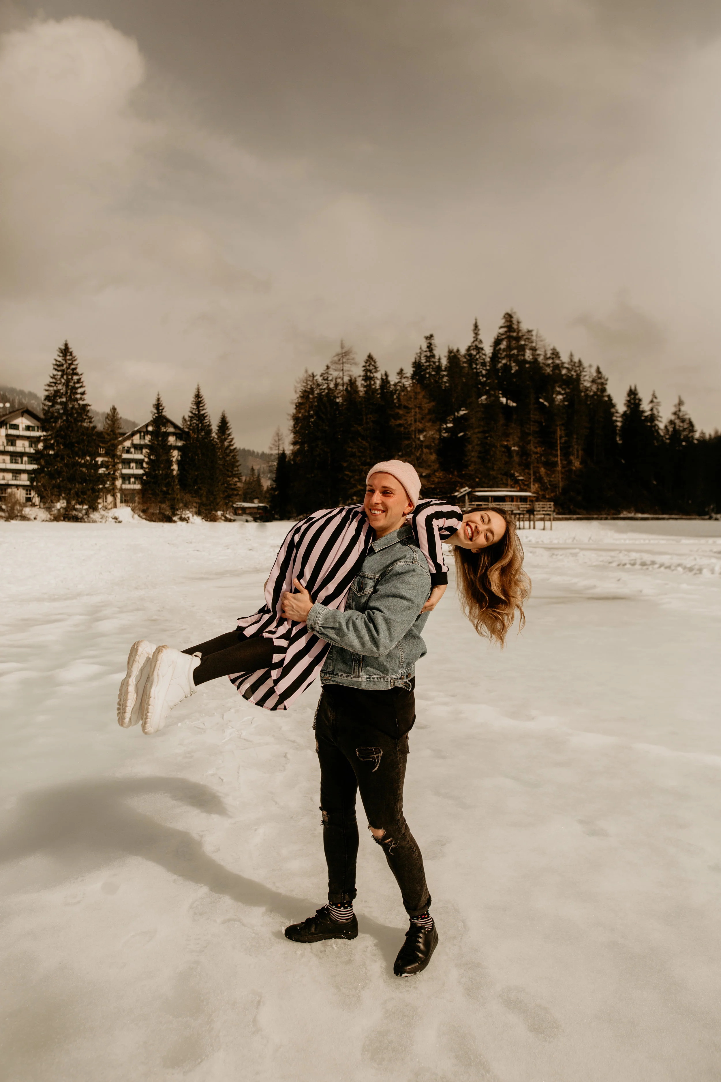 Italy elopement photographer - Lago di braies elopement photographer - Austria elopement photographer - Italy wedding photographer - Austria wedding photographer - Germany wedding photographer - Lago Di Braies- Prago Wildersee - Salzburg wedding pho…