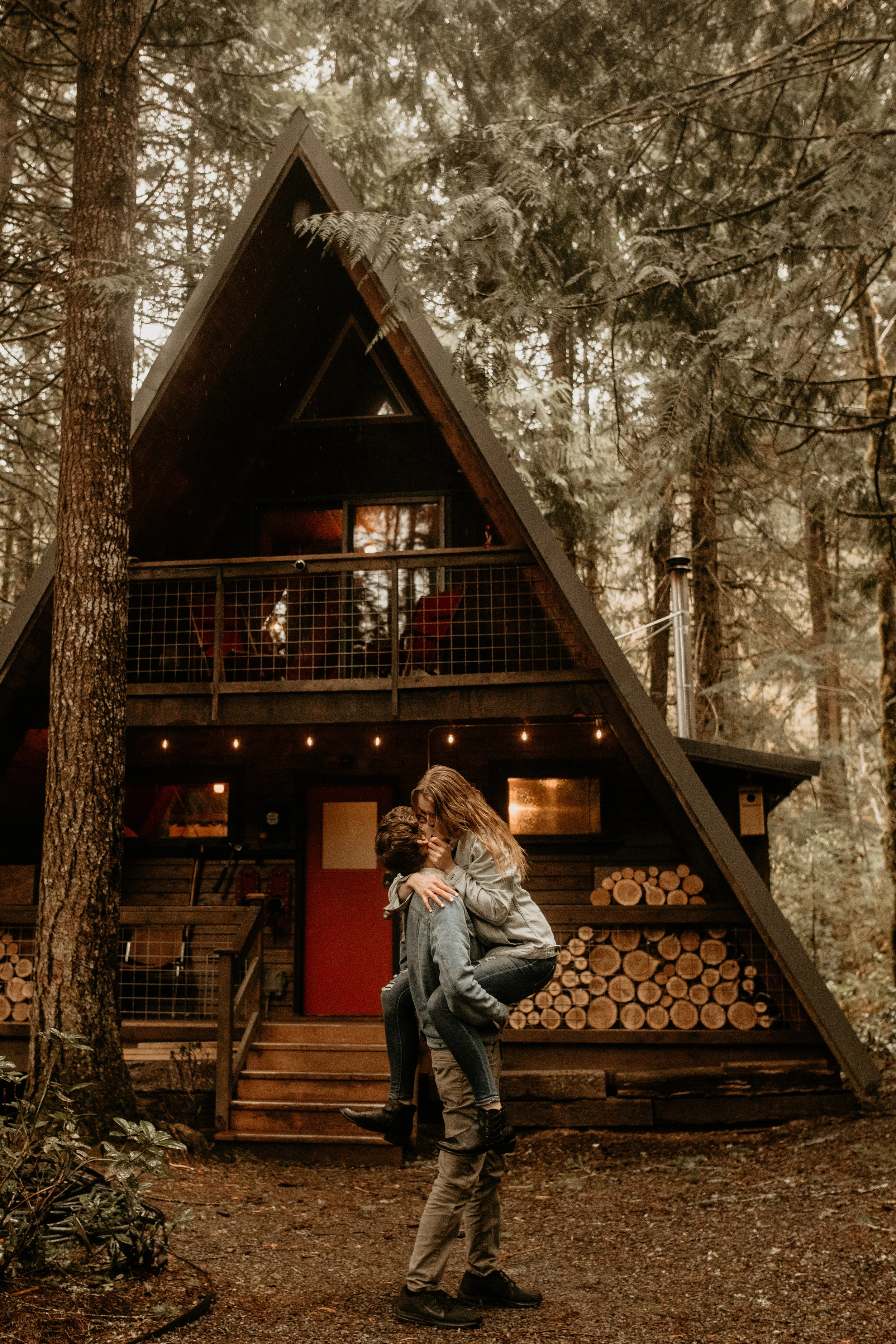 Mt rainier a-frame, mt rainier national park, backwood cabin, little owl cabin, Seattle elopement photographer - pnw elopement photographer - tacoma elopement photographer - Seattle wedding photographer - tacoma wedding photographer - pnw wedding p…