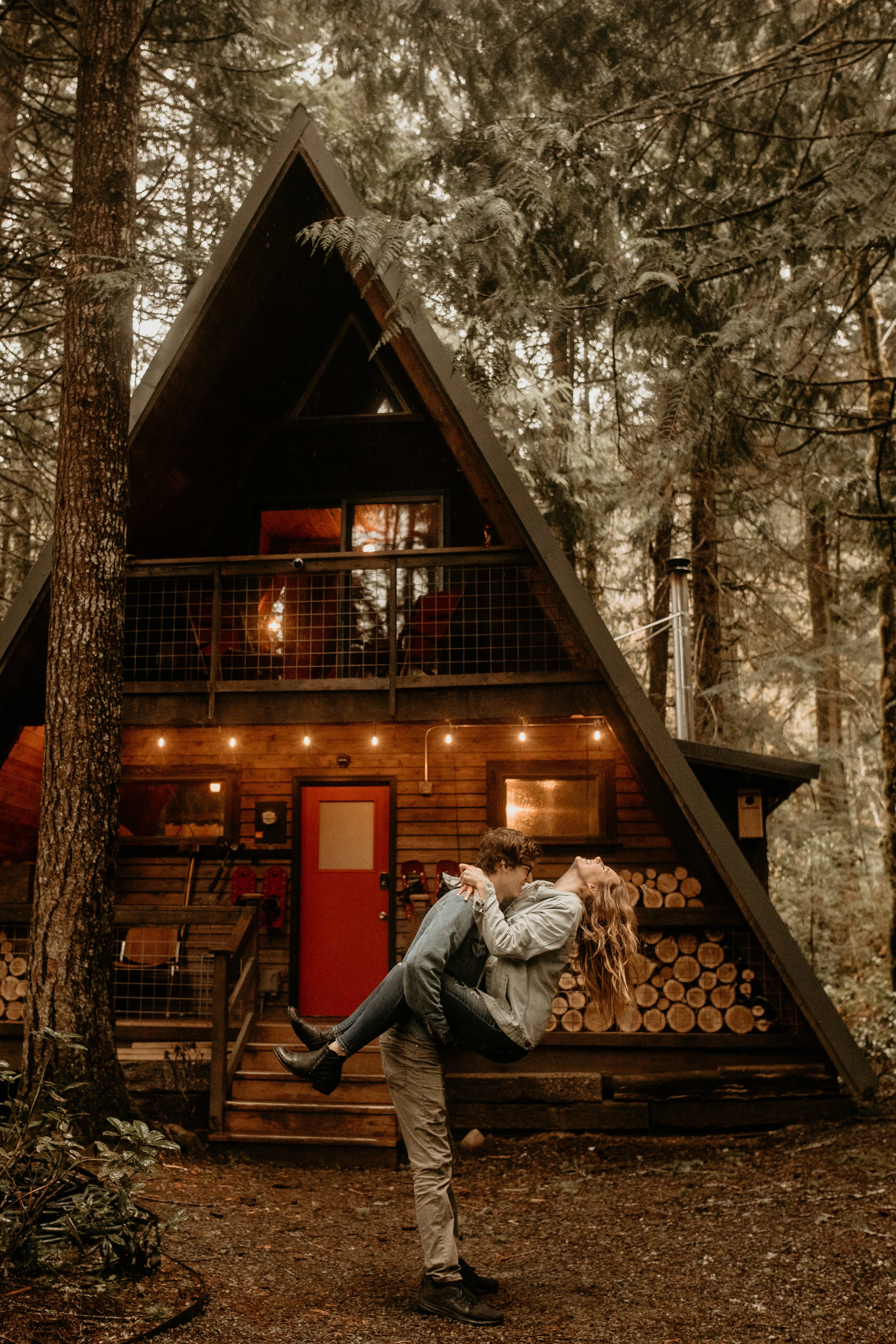 Mt rainier a-frame, mt rainier national park, backwood cabin, little owl cabin, Seattle elopement photographer - pnw elopement photographer - tacoma elopement photographer - Seattle wedding photographer - tacoma wedding photographer - pnw wedding p…