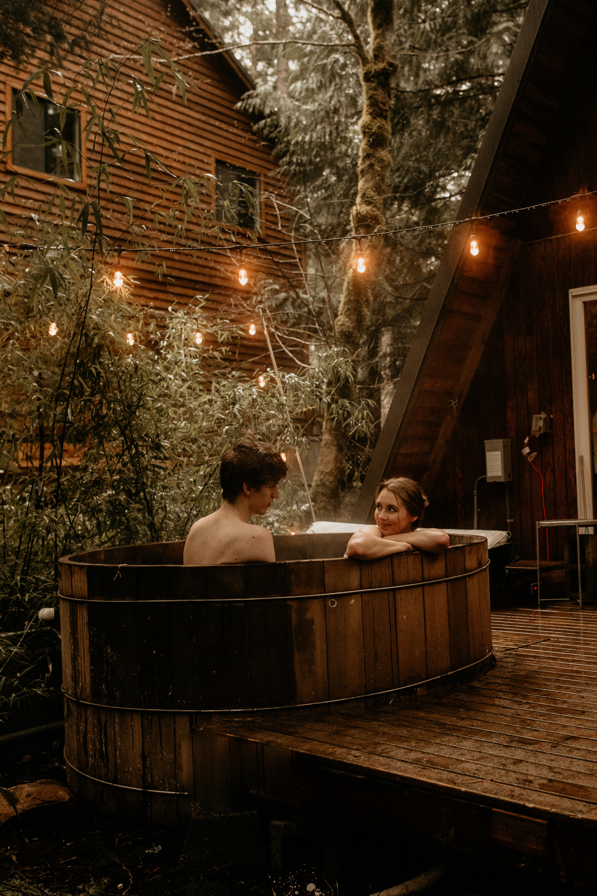 Mt rainier a-frame, mt rainier national park, backwood cabin, little owl cabin, Seattle elopement photographer - pnw elopement photographer - tacoma elopement photographer - Seattle wedding photographer - tacoma wedding photographer - pnw wedding p…