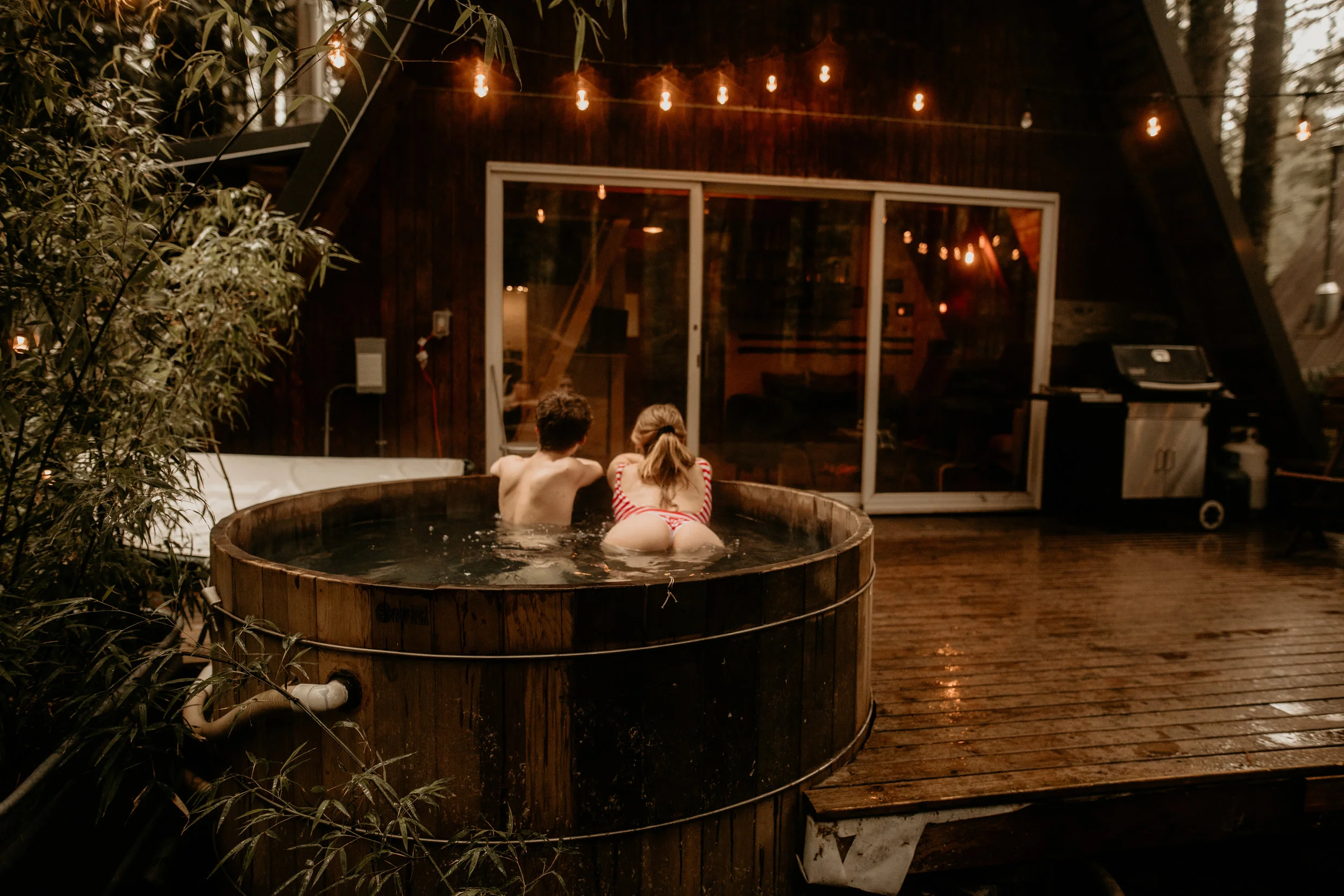 Mt rainier a-frame, mt rainier national park, backwood cabin, little owl cabin, Seattle elopement photographer - pnw elopement photographer - tacoma elopement photographer - Seattle wedding photographer - tacoma wedding photographer - pnw wedding p…