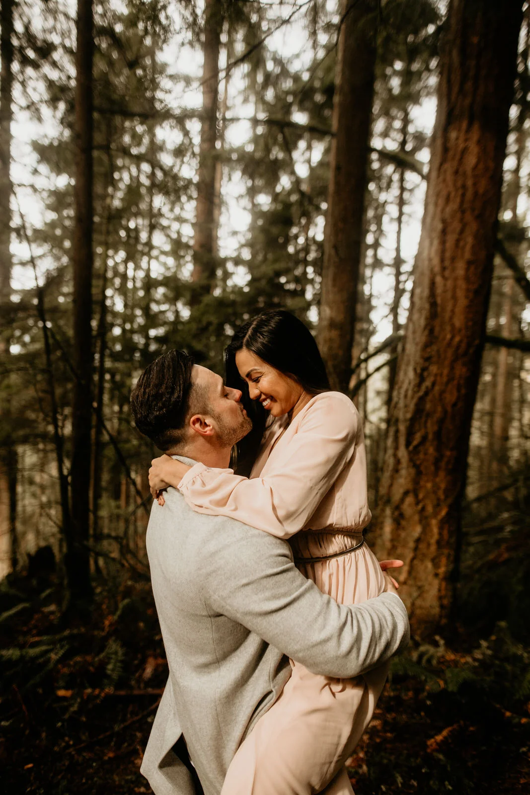 Tiger mountain engagement photos - cougar mountain engagement photos - Issaquah engagement photos - Seattle elopement photographer - pnw elopement photographer - tacoma elopement photographer - Seattle wedding photographer - tacoma wedding photogra…