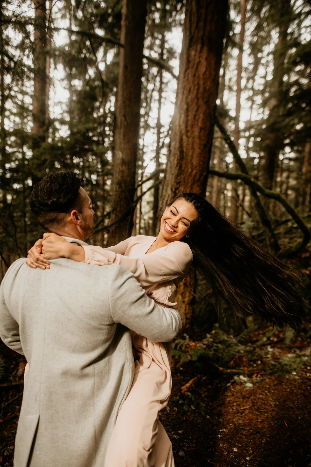 Tiger mountain engagement photos - cougar mountain engagement photos - Issaquah engagement photos - Seattle elopement photographer - pnw elopement photographer - tacoma elopement photographer - Seattle wedding photographer - tacoma wedding photogra…