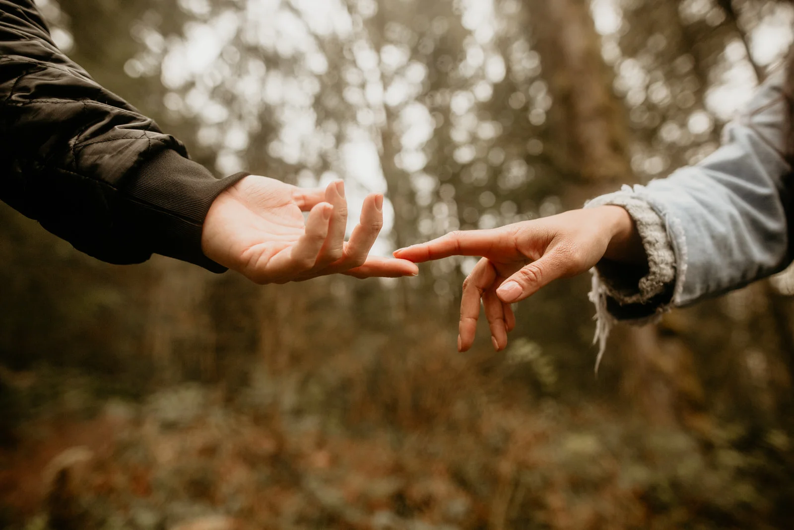 Tiger mountain engagement photos - cougar mountain engagement photos - Issaquah engagement photos - Seattle elopement photographer - pnw elopement photographer - tacoma elopement photographer - Seattle wedding photographer - tacoma wedding photogra…