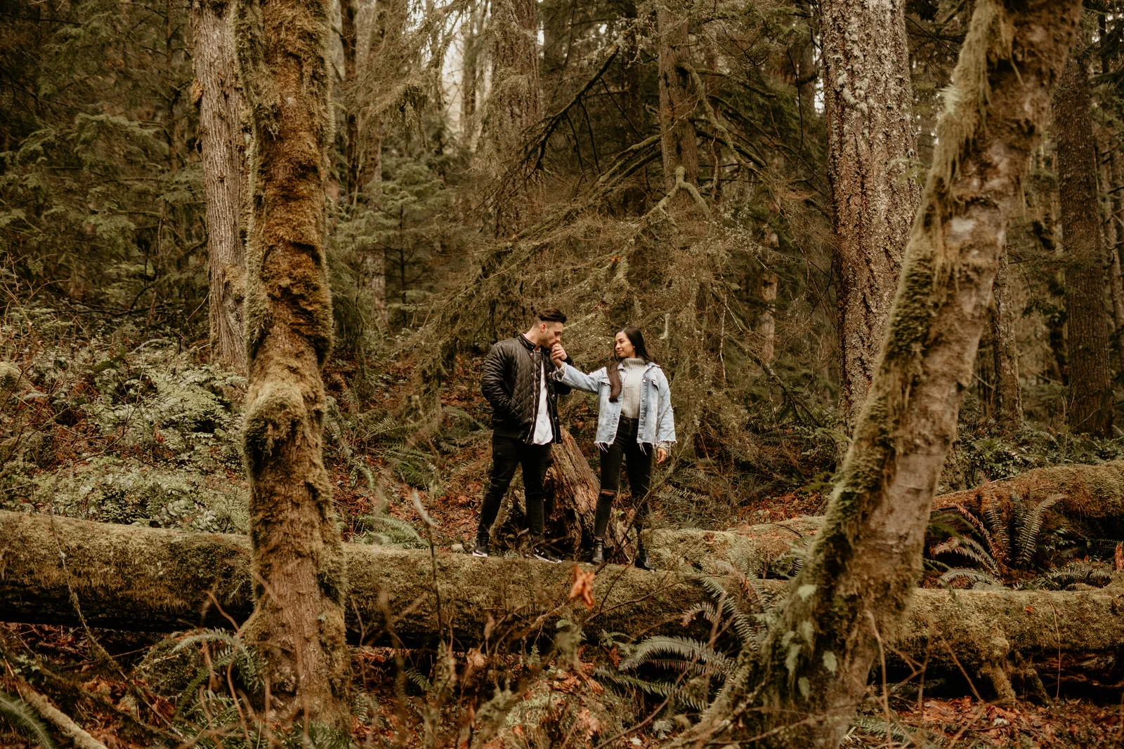 Tiger mountain engagement photos - cougar mountain engagement photos - Issaquah engagement photos - Seattle elopement photographer - pnw elopement photographer - tacoma elopement photographer - Seattle wedding photographer - tacoma wedding photogra…