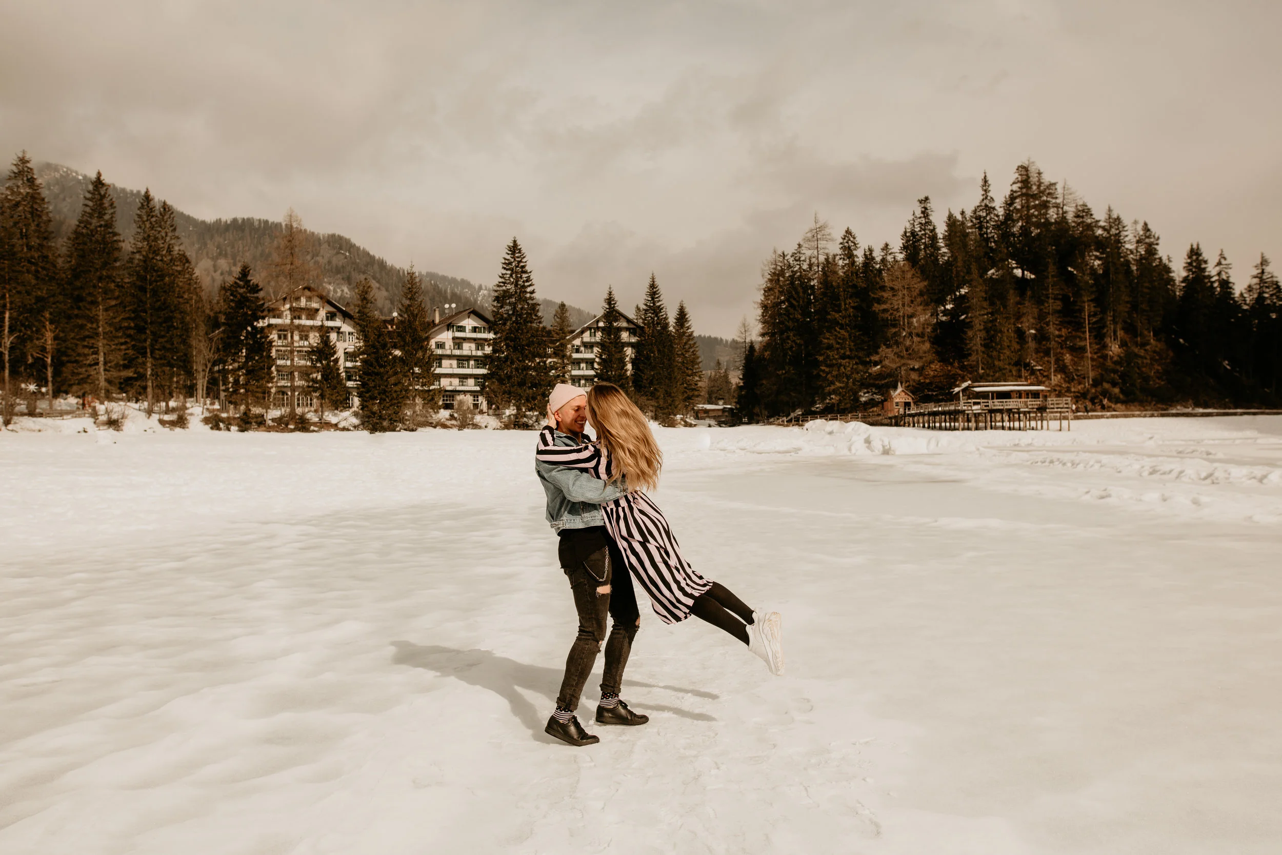 Lago Di Braies Engagement Photos Italy Wedding Photographer 