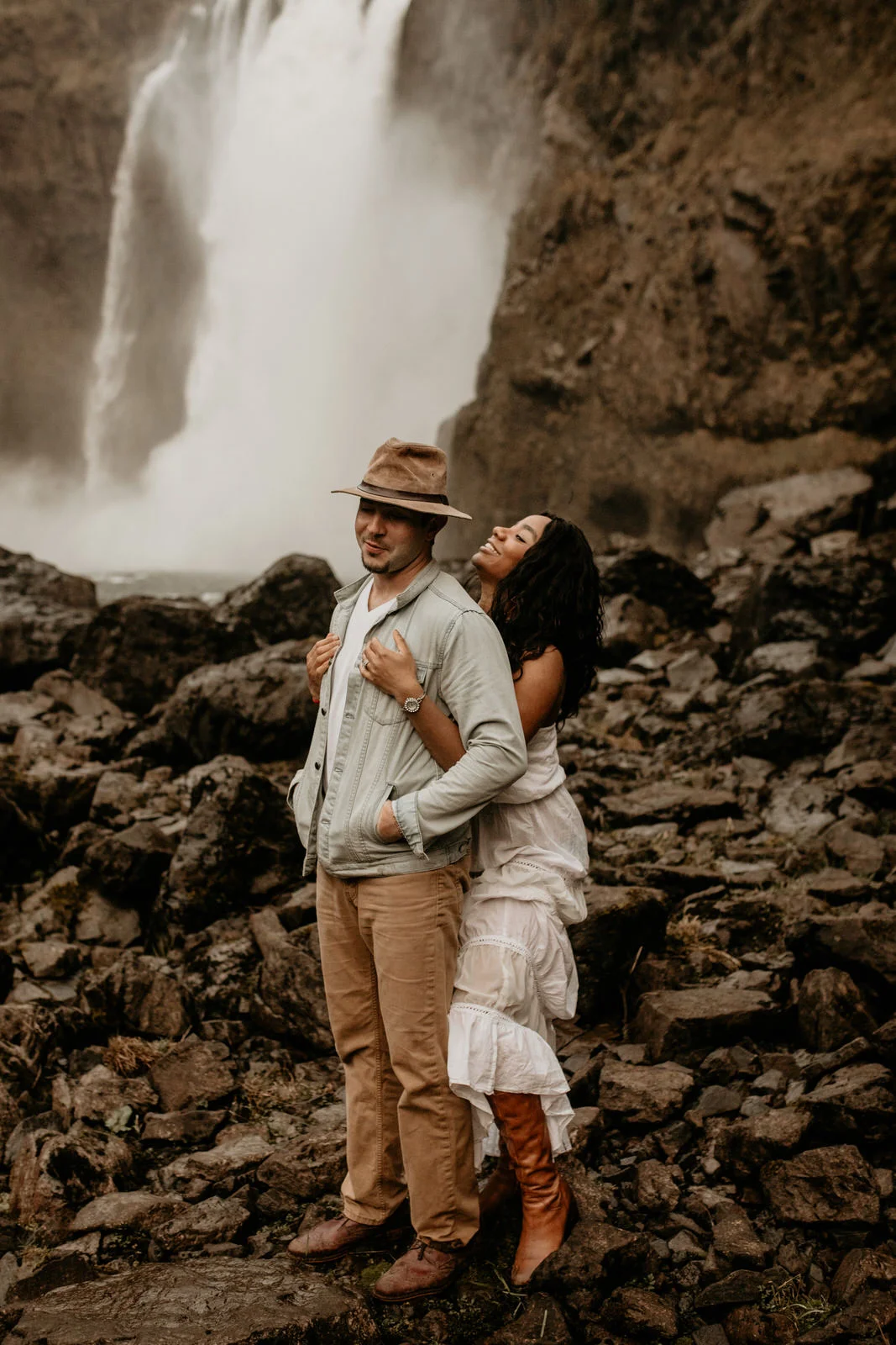 Snoqualmie falls engagement photos - snoqualmie pass engagement photos - snoqualmie falls - Issaquah engagement photos - Seattle elopement photographer - pnw elopement photographer - tacoma elopement photographer - Seattle wedding photographer - tac…