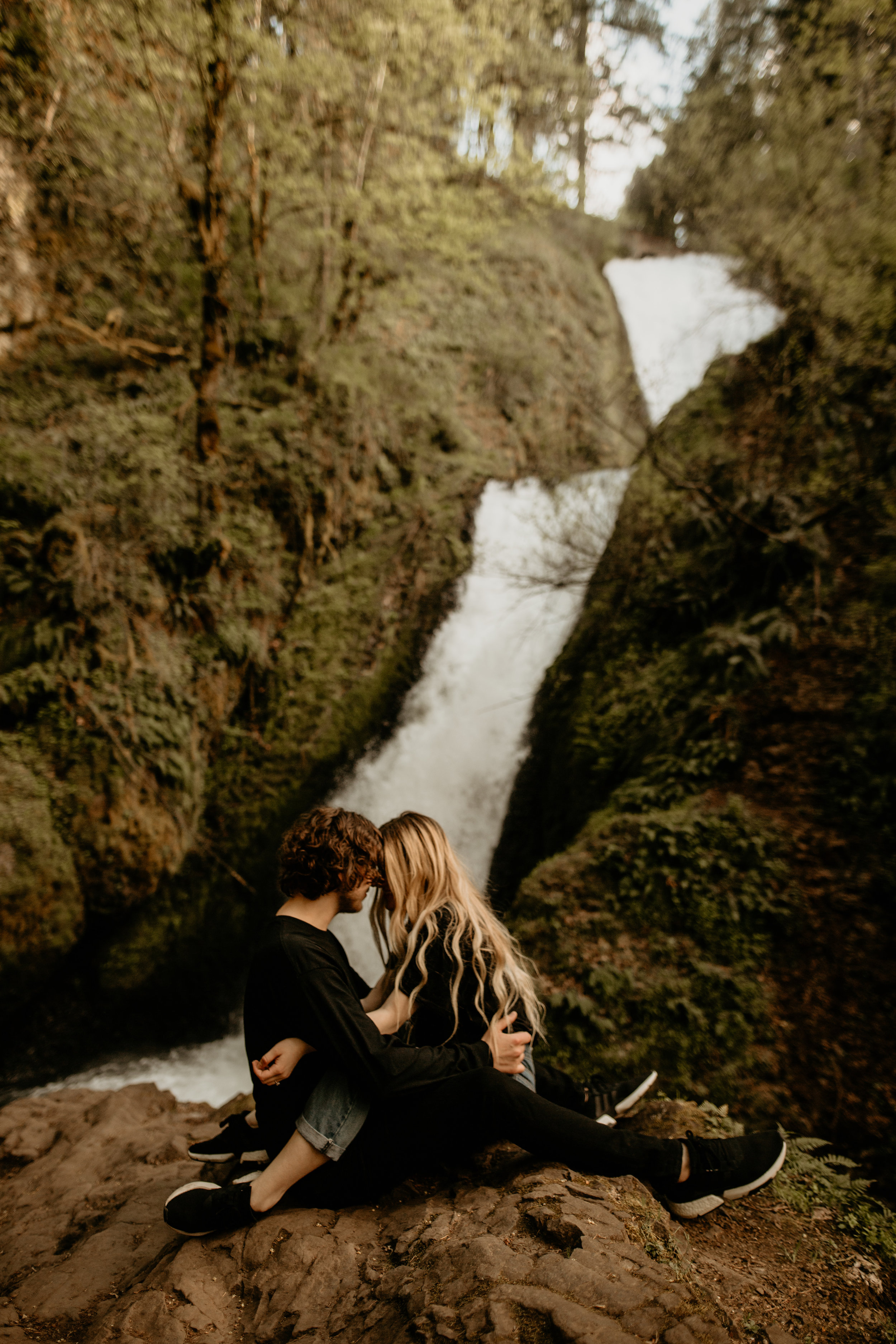 Bridal Veil falls engagement photos - Columbia river gorge engagement photos - bridal veil falls - Portland engagement photos -Portland elopement photographer - pnw elopement photographer -Oregon elopement photographer - Seattle wedding photographer…