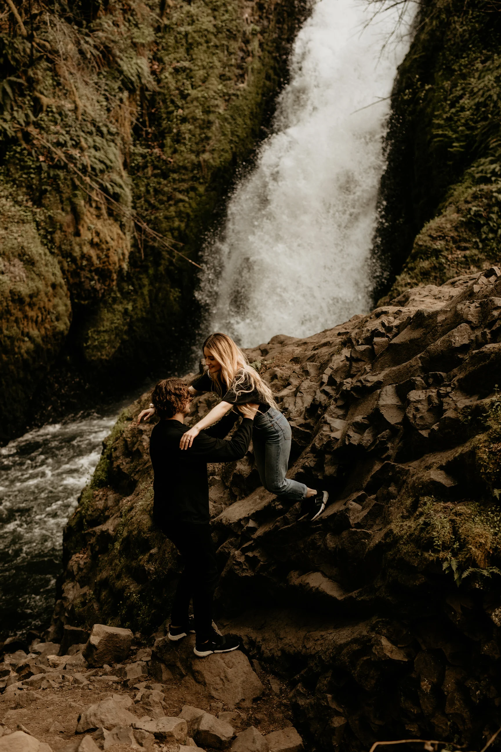 Bridal Veil falls engagement photos - Columbia river gorge engagement photos - bridal veil falls - Portland engagement photos -Portland elopement photographer - pnw elopement photographer -Oregon elopement photographer - Seattle wedding photographer…
