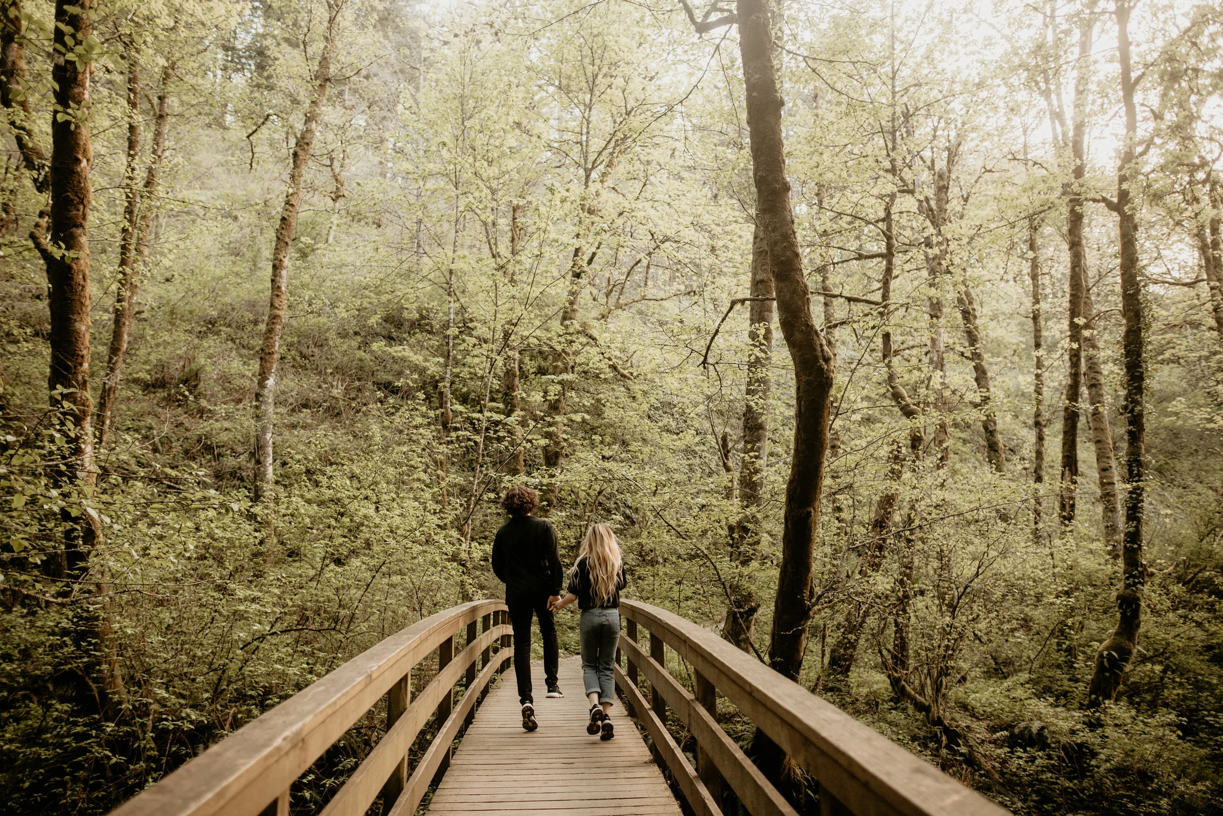 Bridal Veil falls engagement photos - Columbia river gorge engagement photos - bridal veil falls - Portland engagement photos -Portland elopement photographer - pnw elopement photographer -Oregon elopement photographer - Seattle wedding photographer…