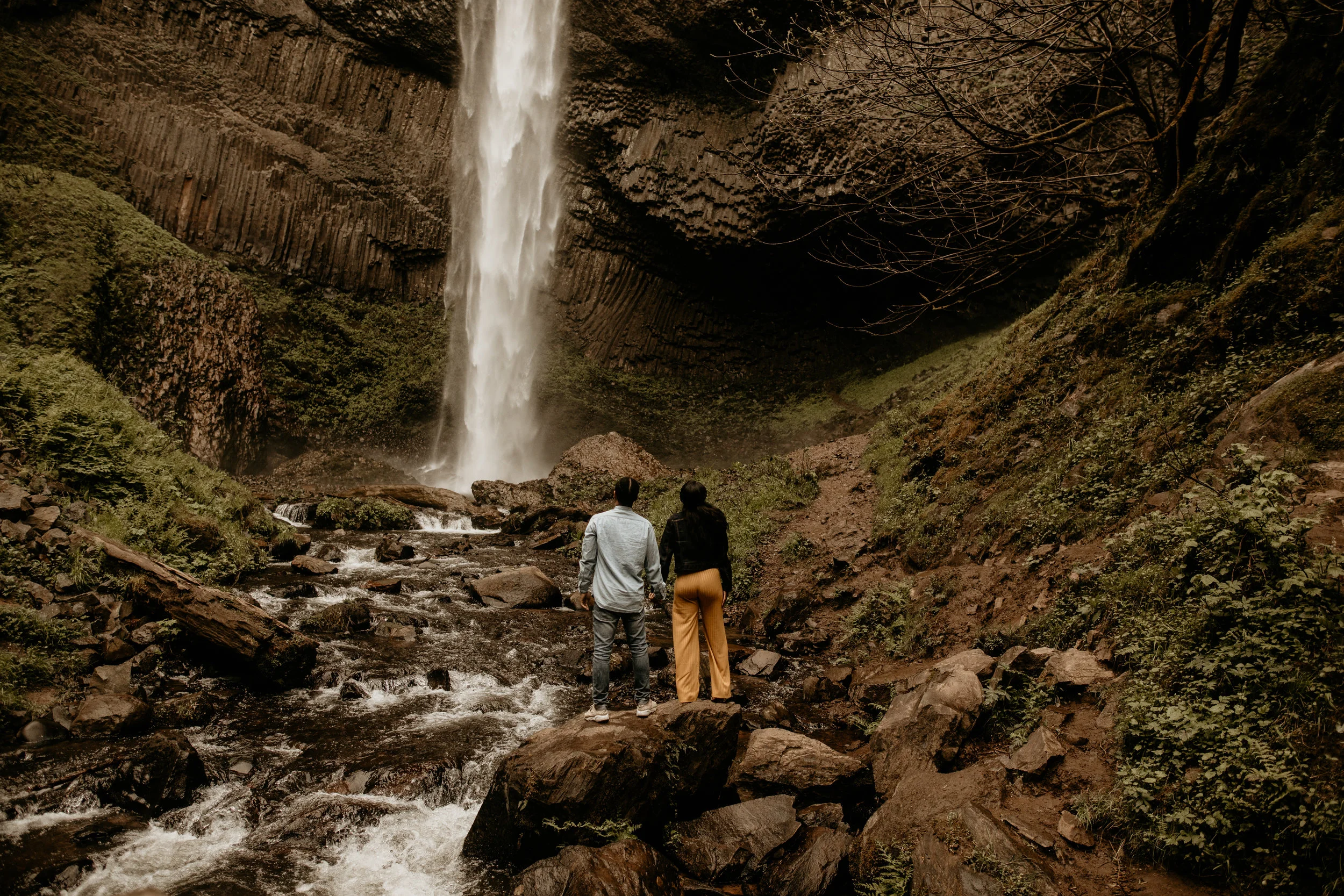 Latourell falls engagement photos - Columbia river gorge engagement photos - latourell falls - Portland engagement photos -Portland elopement photographer - pnw elopement photographer -Oregon elopement photographer - Seattle wedding photographer - P…