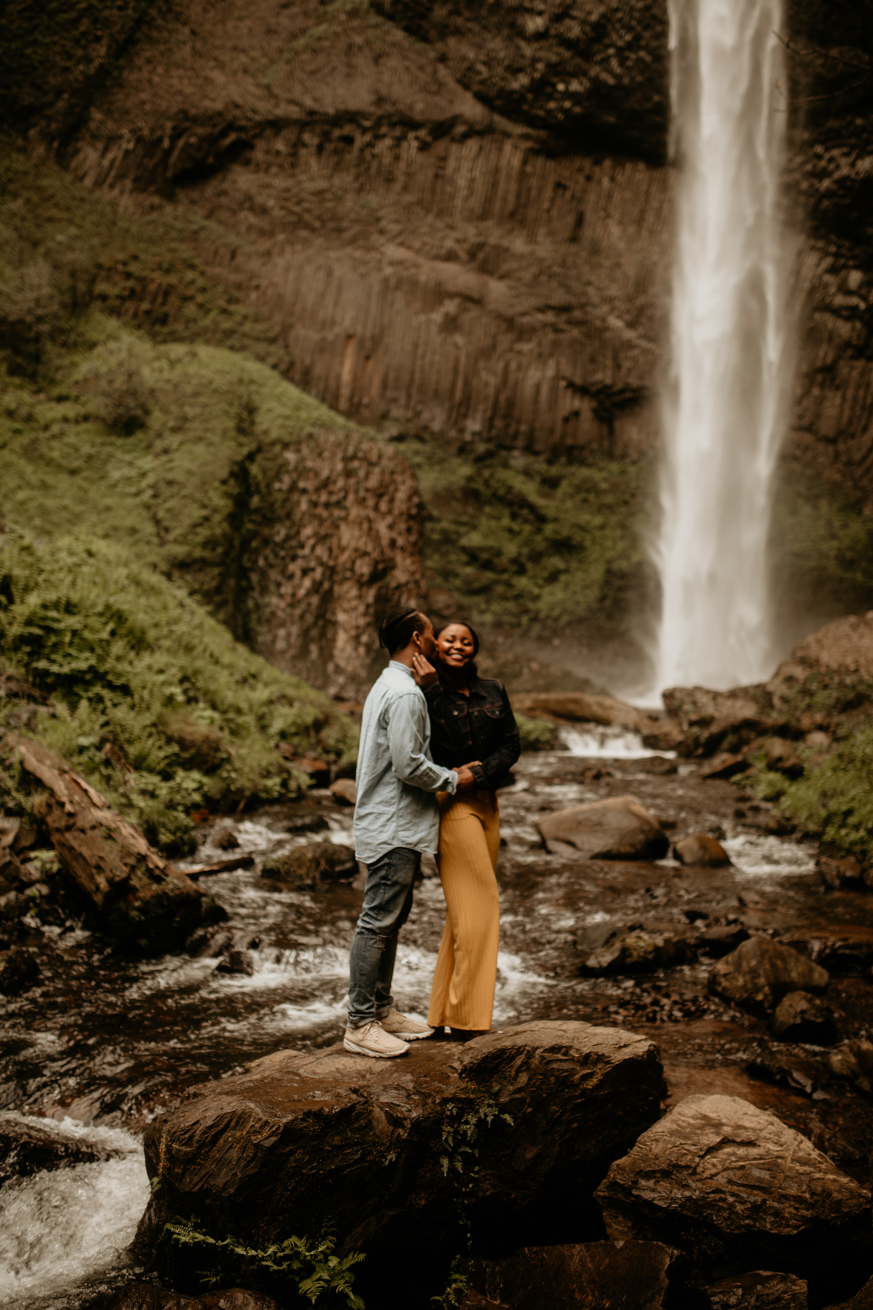 Latourell falls engagement photos - Columbia river gorge engagement photos - latourell falls - Portland engagement photos -Portland elopement photographer - pnw elopement photographer -Oregon elopement photographer - Seattle wedding photographer - P…