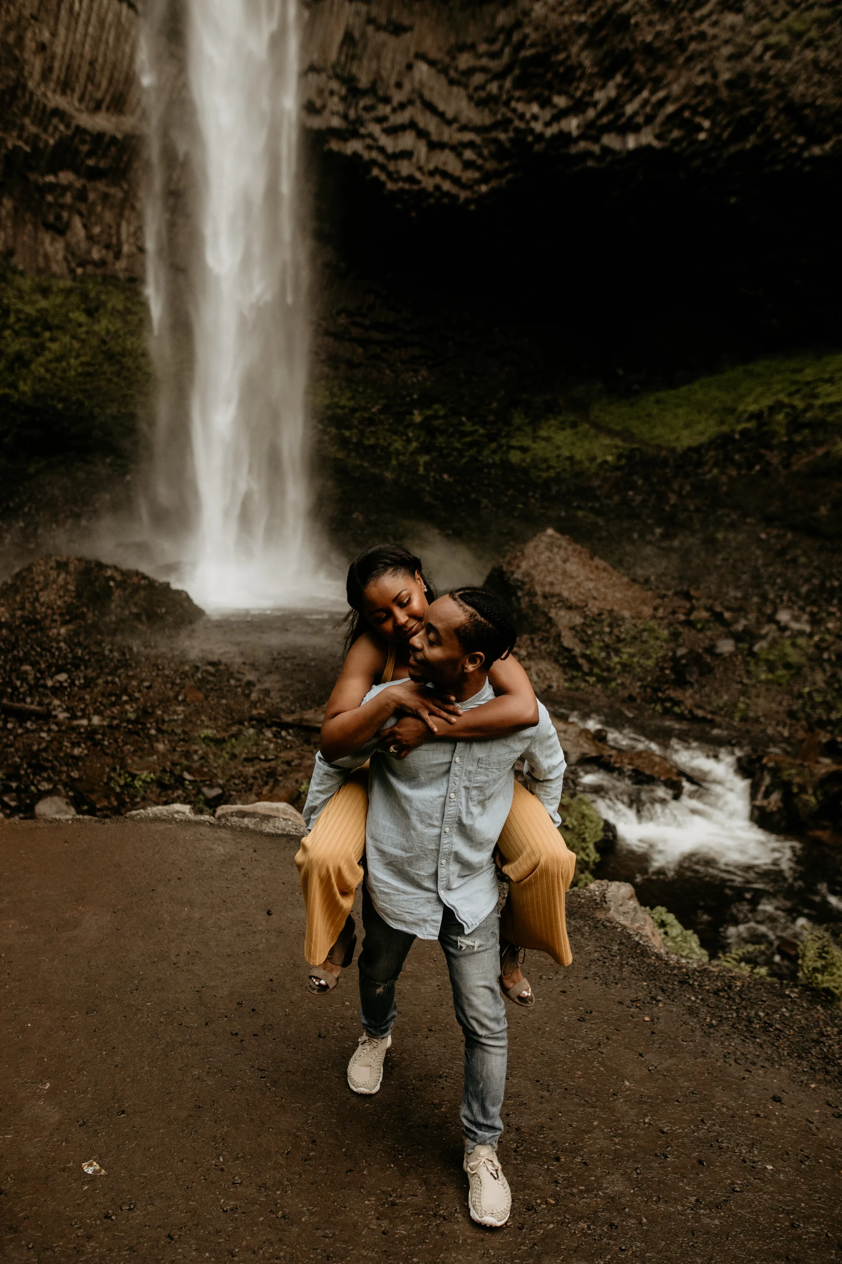 Latourell falls engagement photos - Columbia river gorge engagement photos - latourell falls - Portland engagement photos -Portland elopement photographer - pnw elopement photographer -Oregon elopement photographer - Seattle wedding photographer - P…