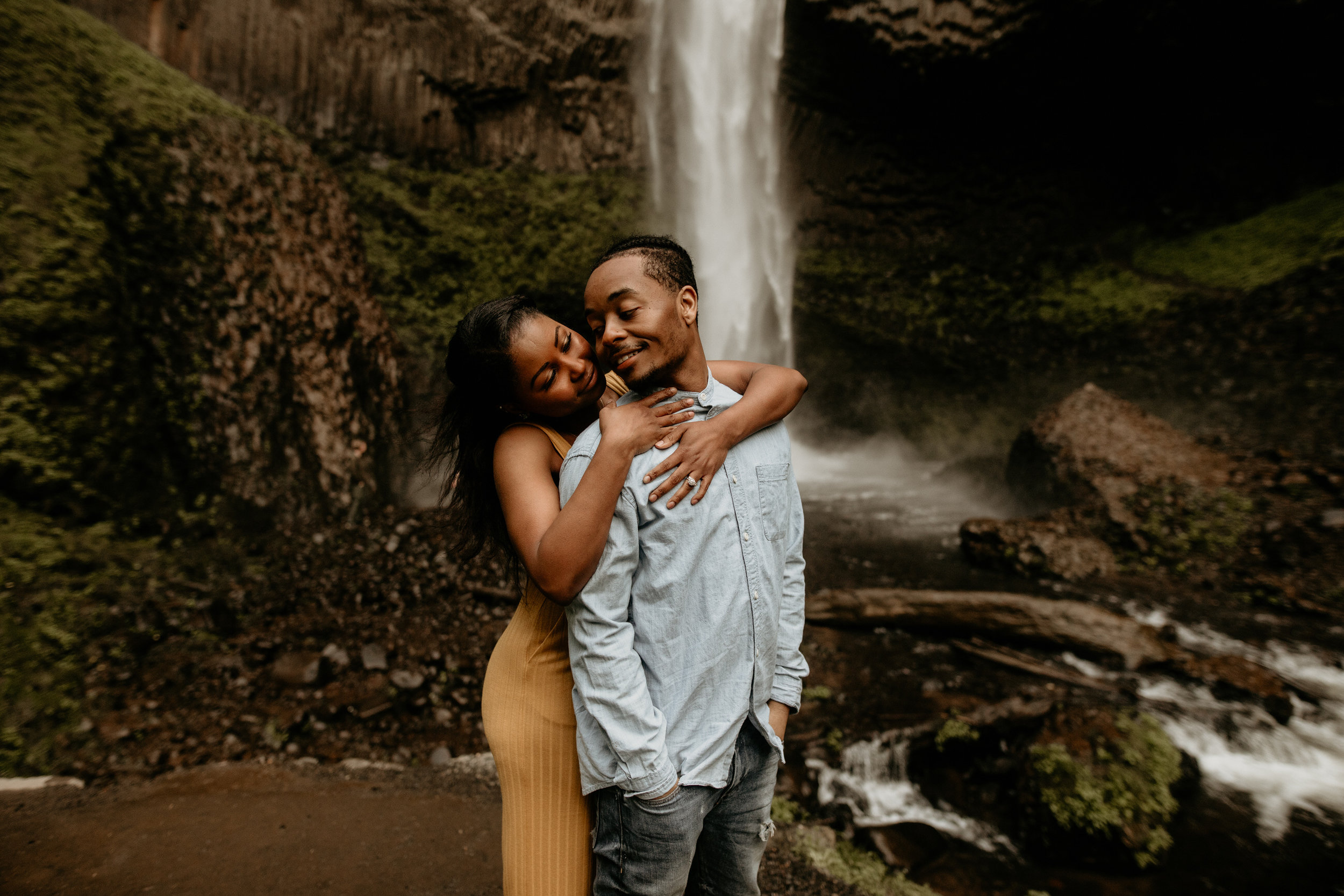 Latourell falls engagement photos - Columbia river gorge engagement photos - latourell falls - Portland engagement photos -Portland elopement photographer - pnw elopement photographer -Oregon elopement photographer - Seattle wedding photographer - P…