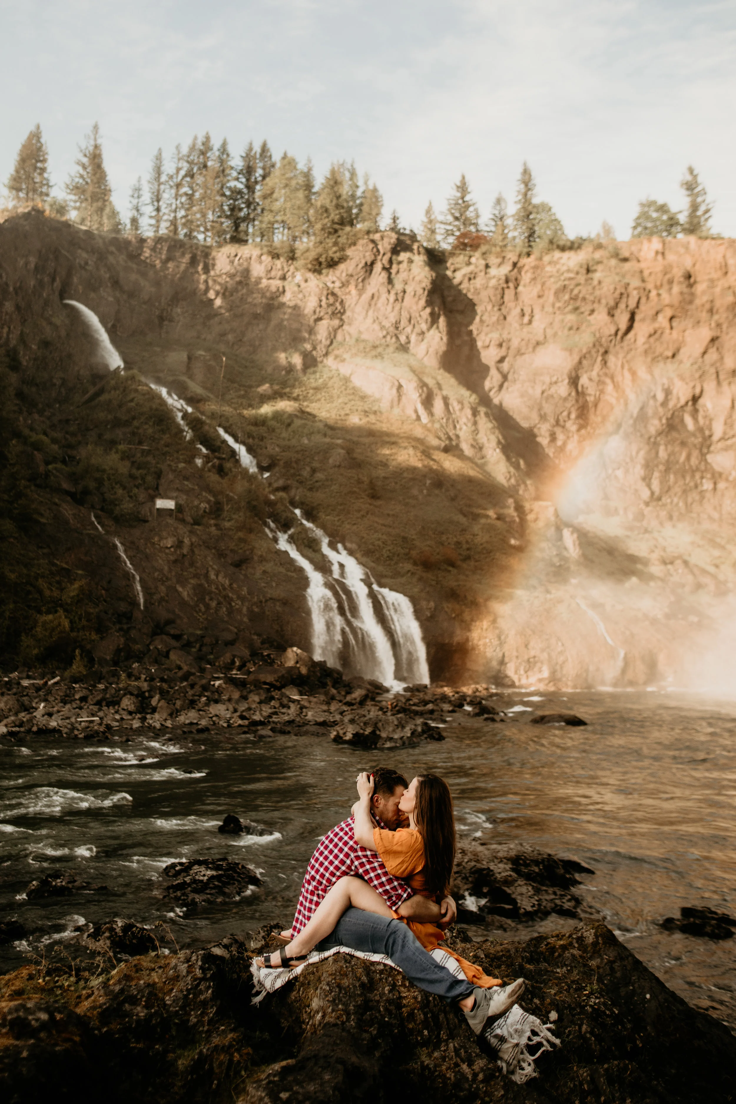 Snoqualmie falls engagement photos - snoqualmie pass engagement photos - snoqualmie falls - Issaquah engagement photos - Seattle elopement photographer - pnw elopement photographer - tacoma elopement photographer - Seattle wedding photographer - ta…