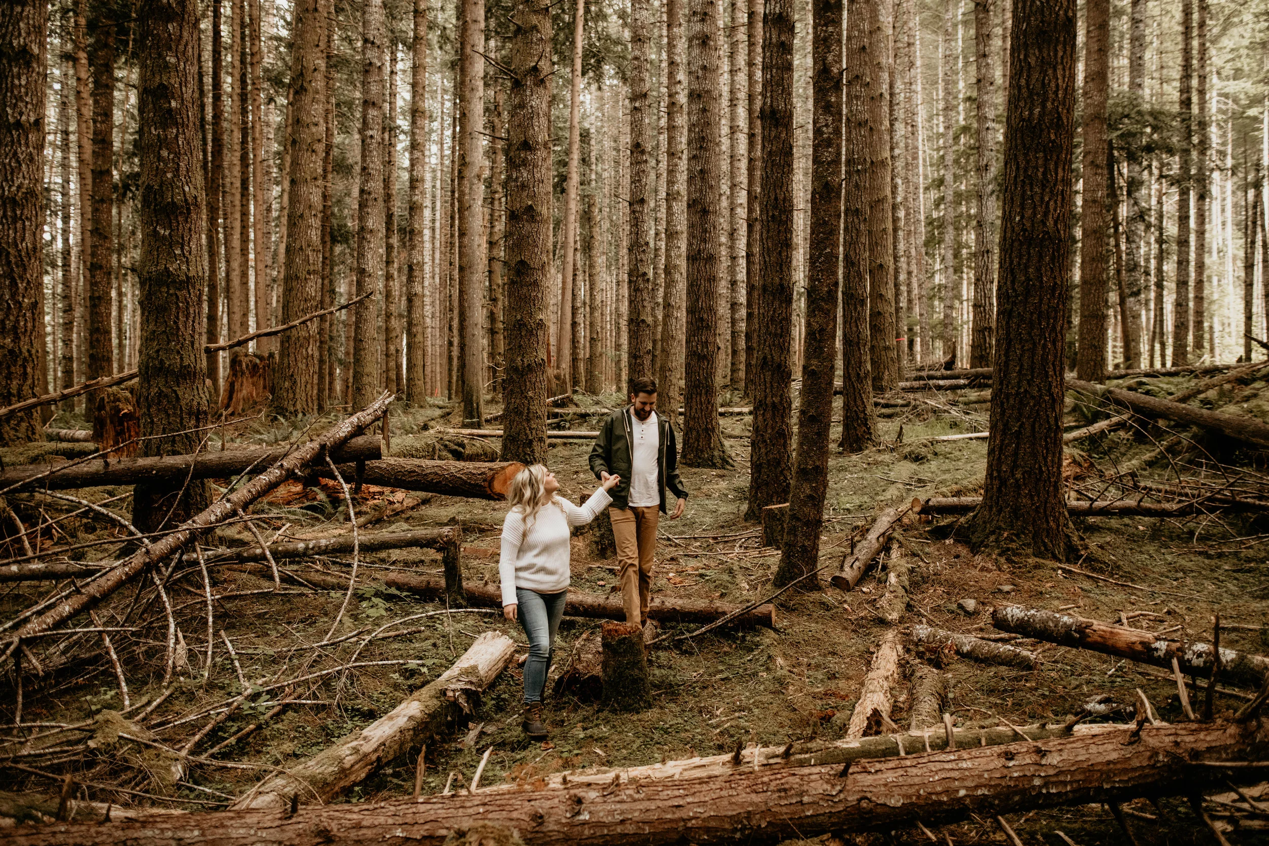 Lake Cushman engagement photography - lake cushman hoodsport engagement - lake cushion engagement photography - engagement wedding photography - lake cushman elopement - hood sport Washington - hire wedding photographers in seattle - adventure weddi…