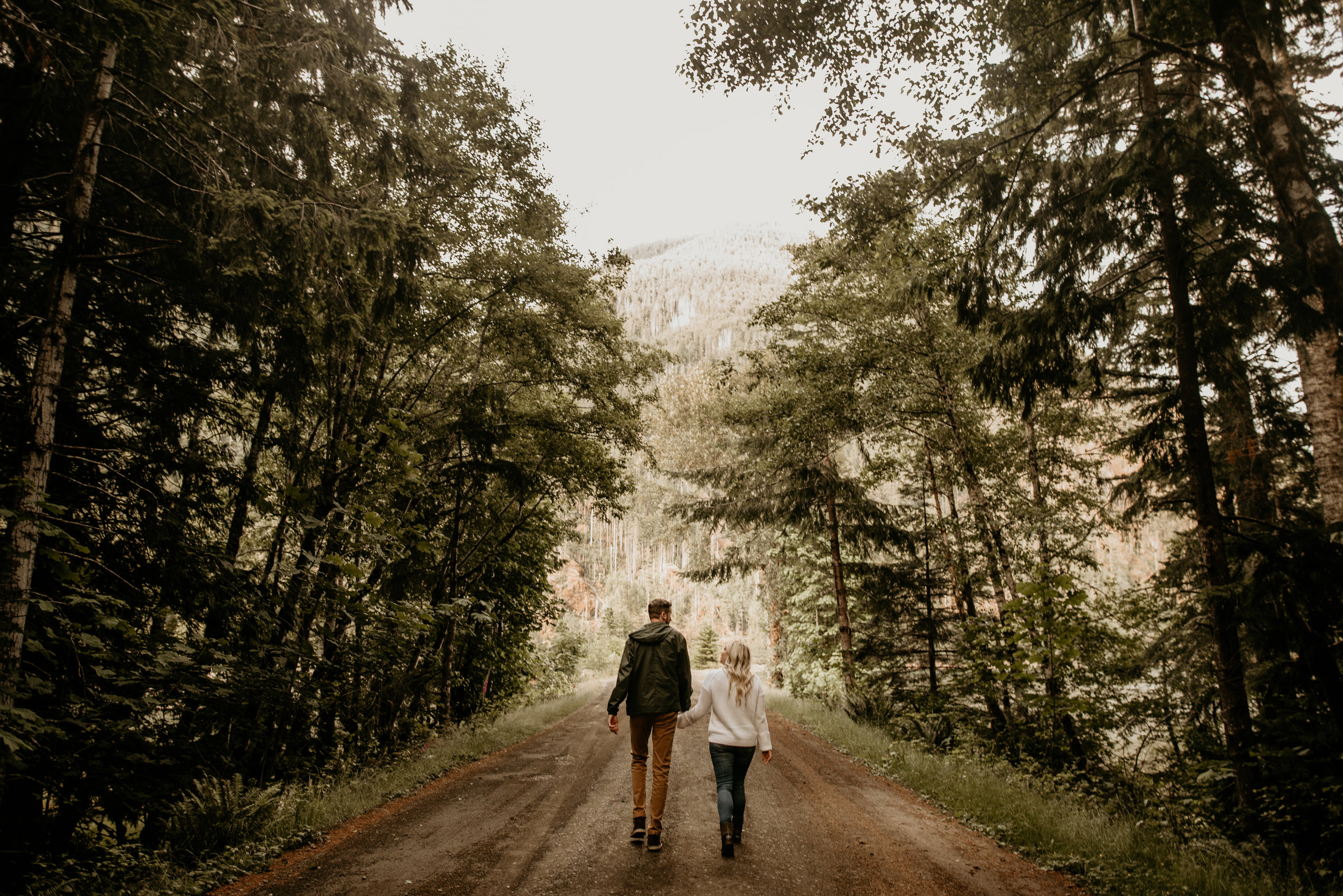 Lake Cushman engagement photography - lake cushman hoodsport engagement - lake cushion engagement photography - engagement wedding photography - lake cushman elopement - hood sport Washington - hire wedding photographers in seattle - adventure weddi…
