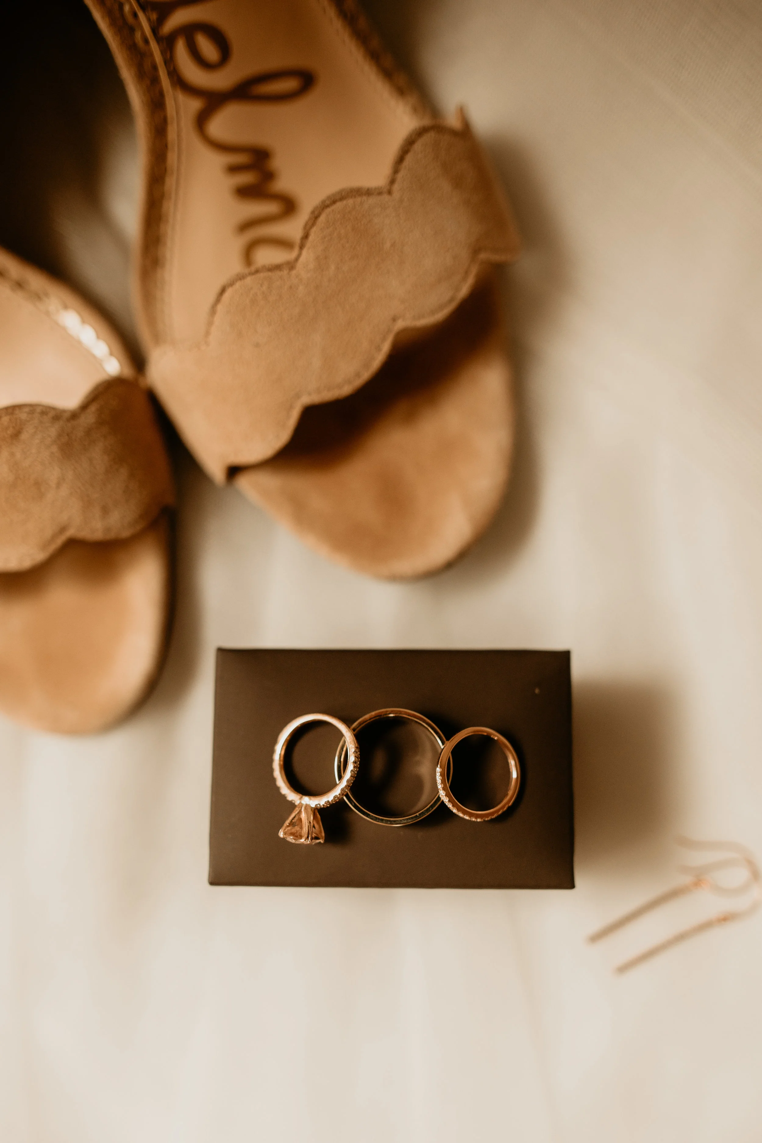 Hotel Blackwell - coeur’d'alene elopement - coeur’d'alene wedding photographer - coeur’d'alene wedding photos - coeur’d'alene Tubbs hill hike - coeur’d'alene Tubbs hill wedding - coeur’d'alene elopement photographer - coeur’d'alene Idaho - Idaho elo…