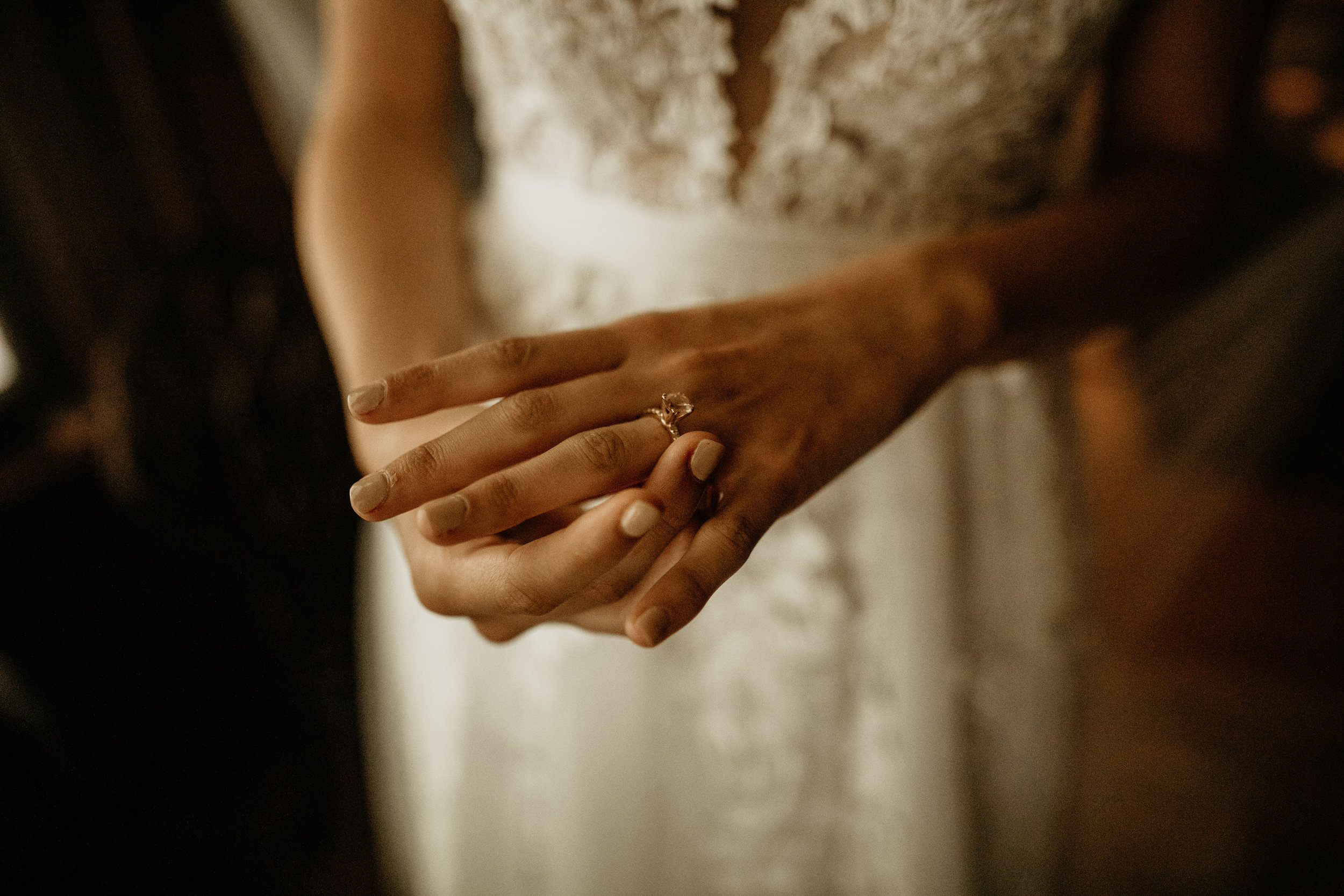 Hotel Blackwell - coeur’d'alene elopement - coeur’d'alene wedding photographer - coeur’d'alene wedding photos - coeur’d'alene Tubbs hill hike - coeur’d'alene Tubbs hill wedding - coeur’d'alene elopement photographer - coeur’d'alene Idaho - Idaho elo…