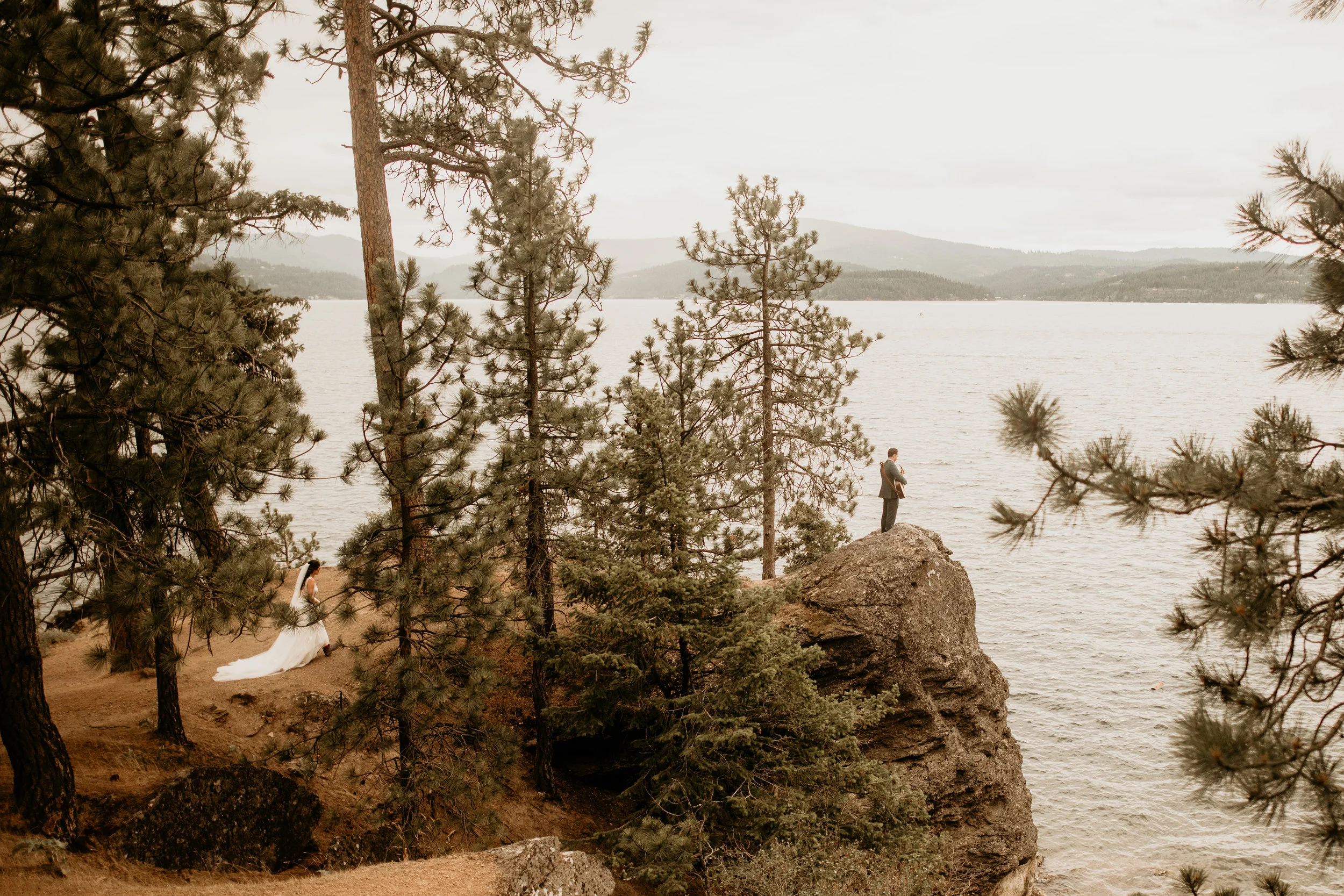 Hotel Blackwell - coeur’d'alene elopement - coeur’d'alene wedding photographer - coeur’d'alene wedding photos - coeur’d'alene Tubbs hill hike - coeur’d'alene Tubbs hill wedding - coeur’d'alene elopement photographer - coeur’d'alene Idaho - Idaho elo…