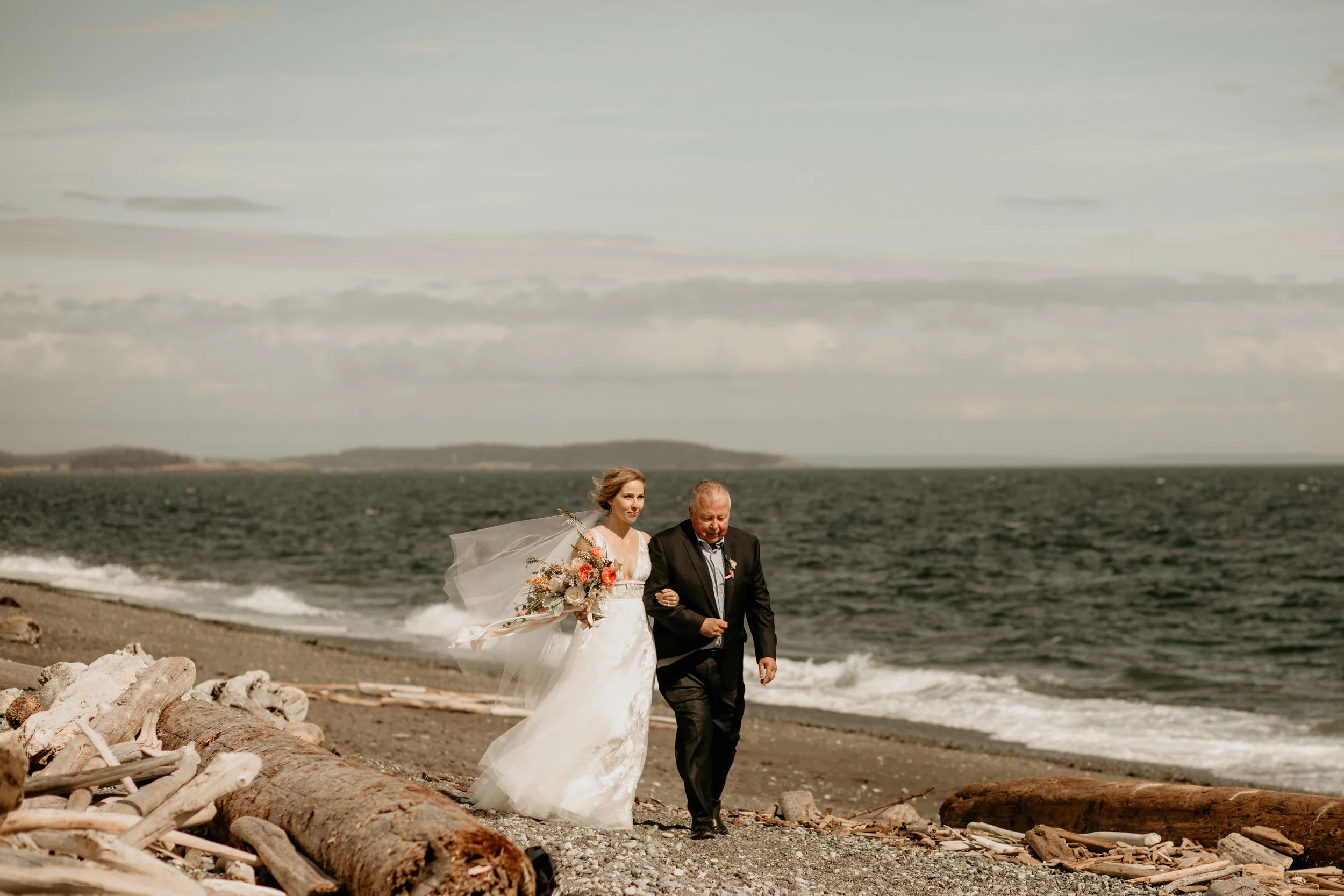 Friday Harbor elopement -San Juan island elopement - San Juan island wedding photos - Friday harbor wedding - Friday harbor wedding photographer - Friday harbor wedding - Friday harbor elopement - anacortes wedding photographer - San Juan island elo…