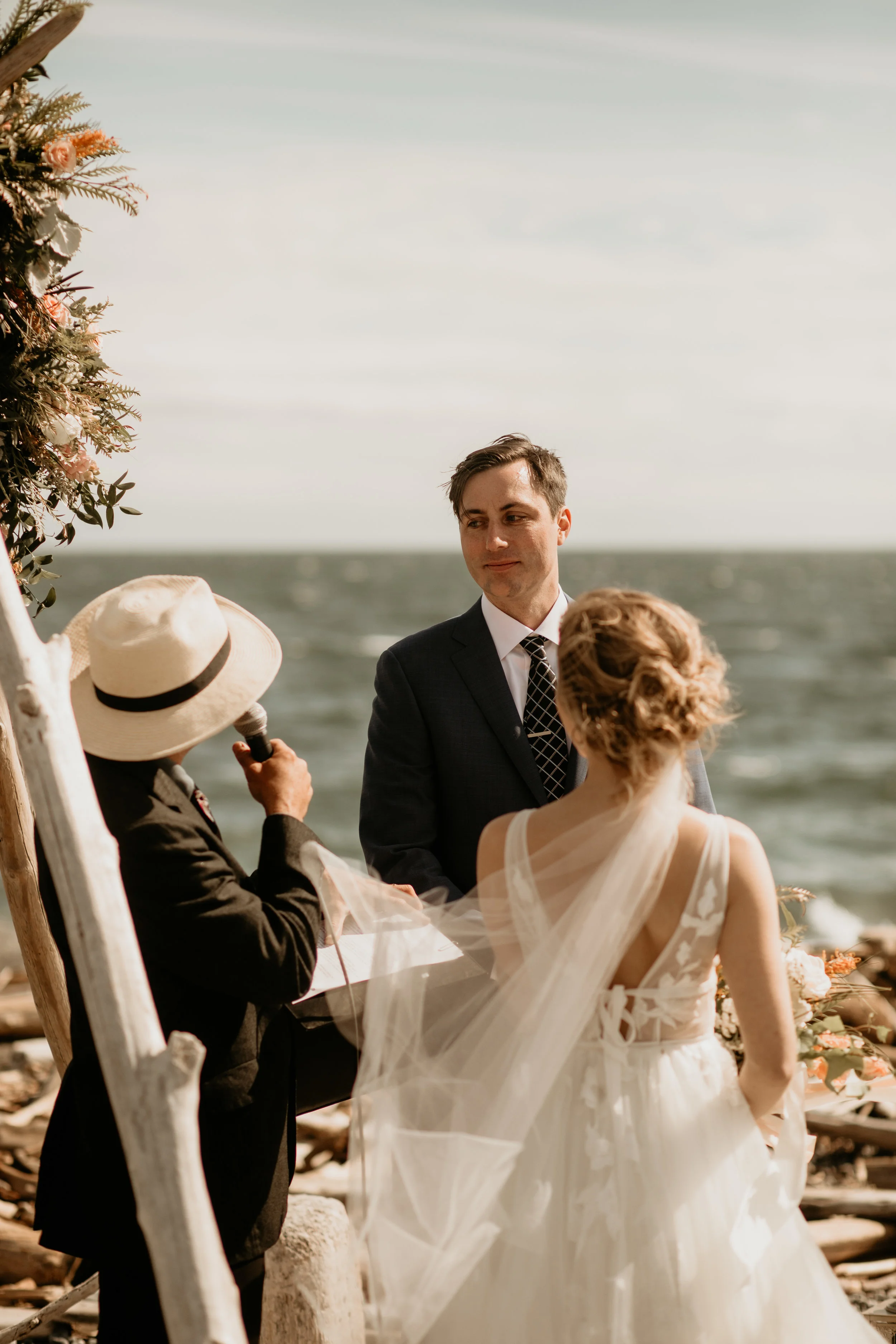 Friday Harbor elopement -San Juan island elopement - San Juan island wedding photos - Friday harbor wedding - Friday harbor wedding photographer - Friday harbor wedding - Friday harbor elopement - anacortes wedding photographer - San Juan island elo…