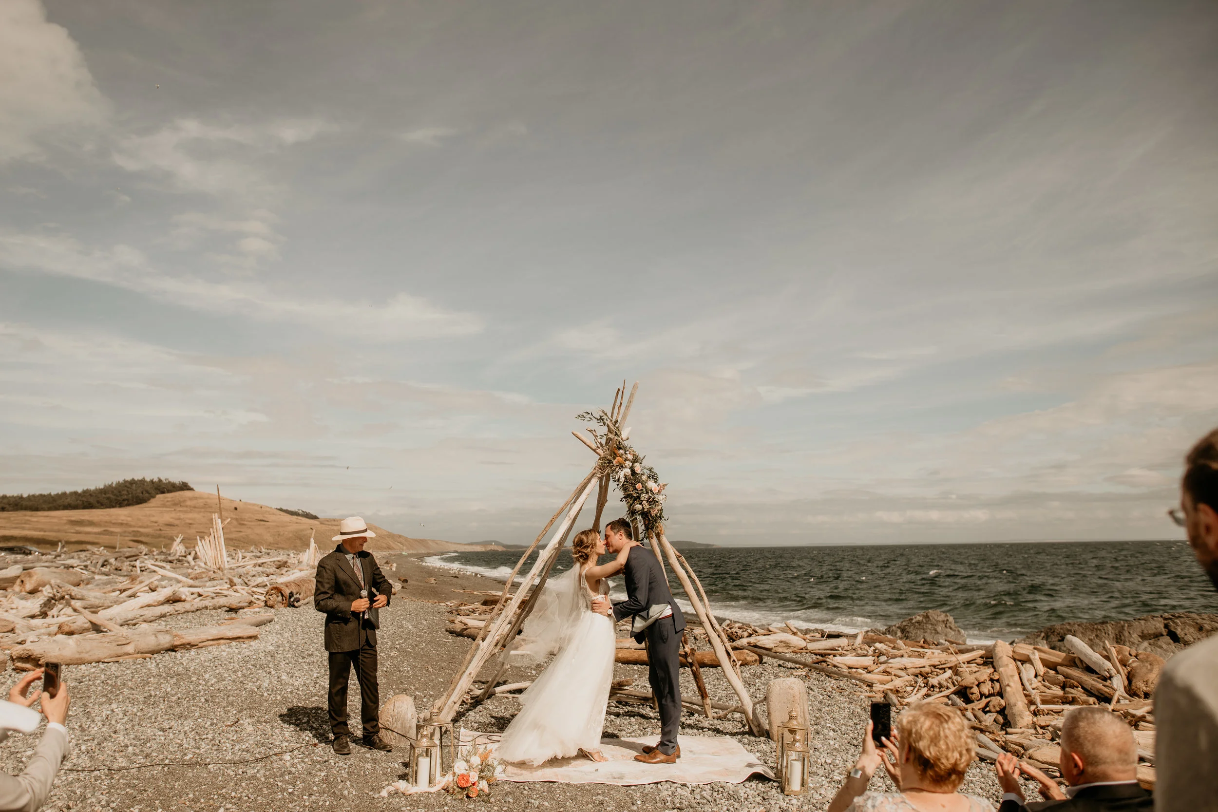 Friday Harbor elopement -San Juan island elopement - San Juan island wedding photos - Friday harbor wedding - Friday harbor wedding photographer - Friday harbor wedding - Friday harbor elopement - anacortes wedding photographer - San Juan island elo…
