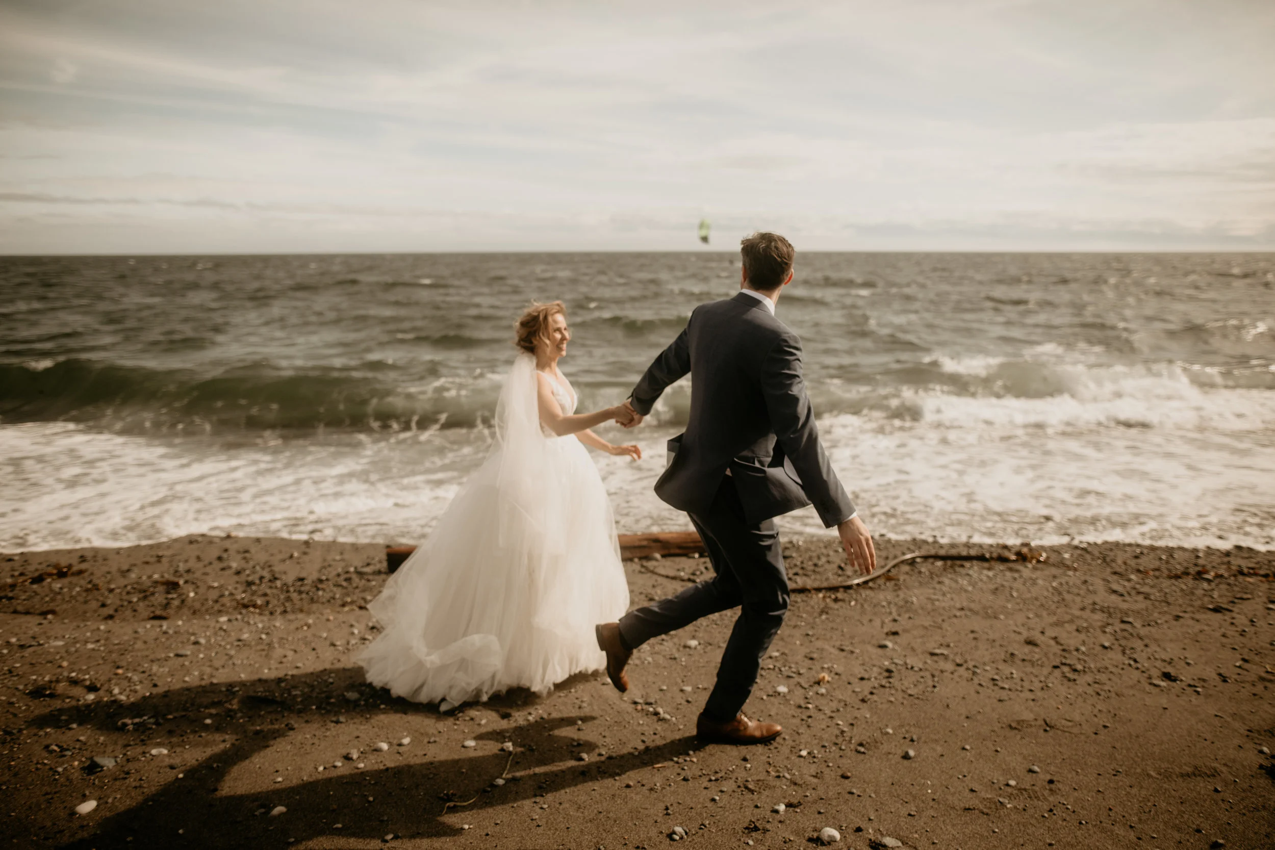 Friday Harbor elopement -San Juan island elopement - San Juan island wedding photos - Friday harbor wedding - Friday harbor wedding photographer - Friday harbor wedding - Friday harbor elopement - anacortes wedding photographer - San Juan island elo…