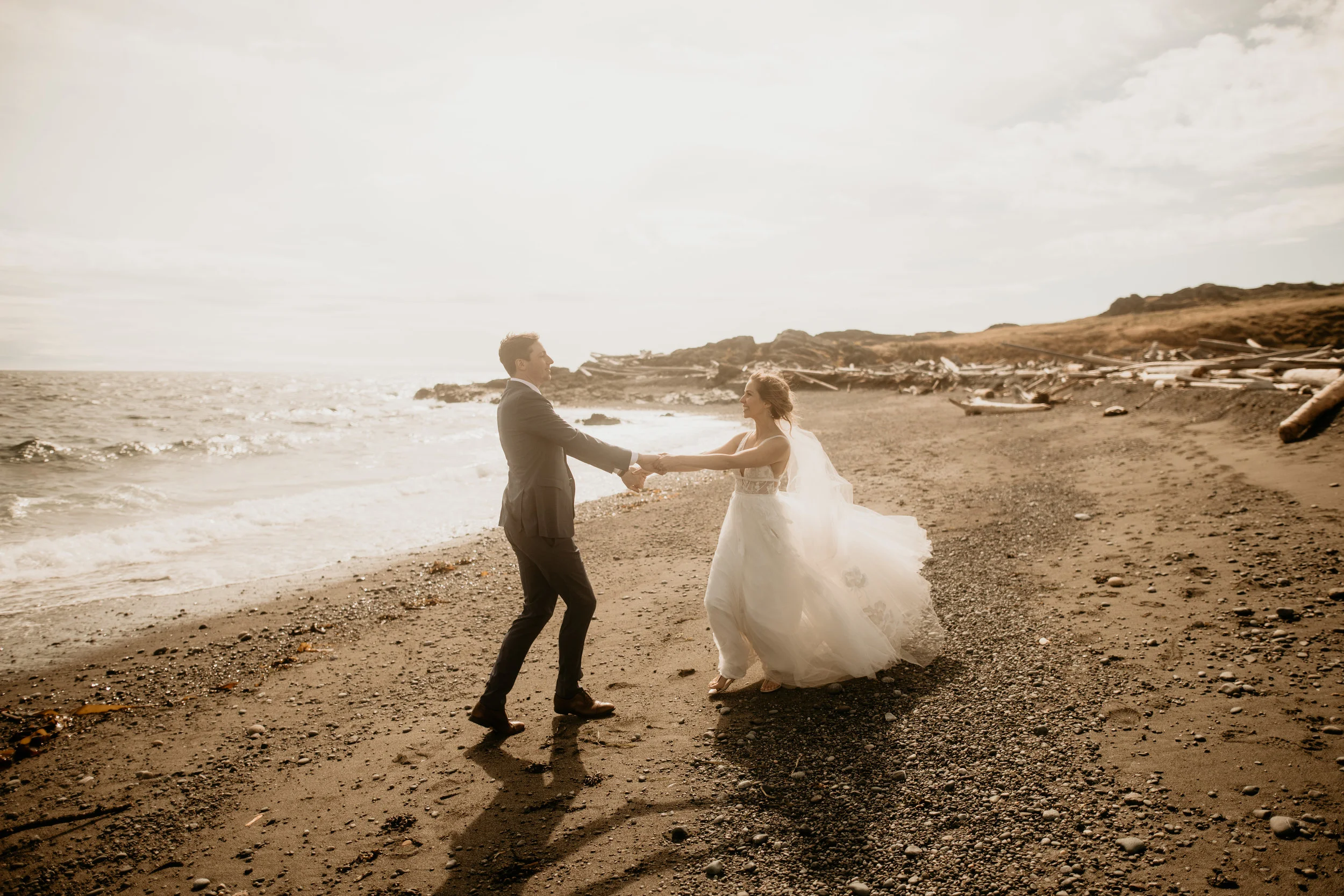 Friday Harbor elopement -San Juan island elopement - San Juan island wedding photos - Friday harbor wedding - Friday harbor wedding photographer - Friday harbor wedding - Friday harbor elopement - anacortes wedding photographer - San Juan island elo…