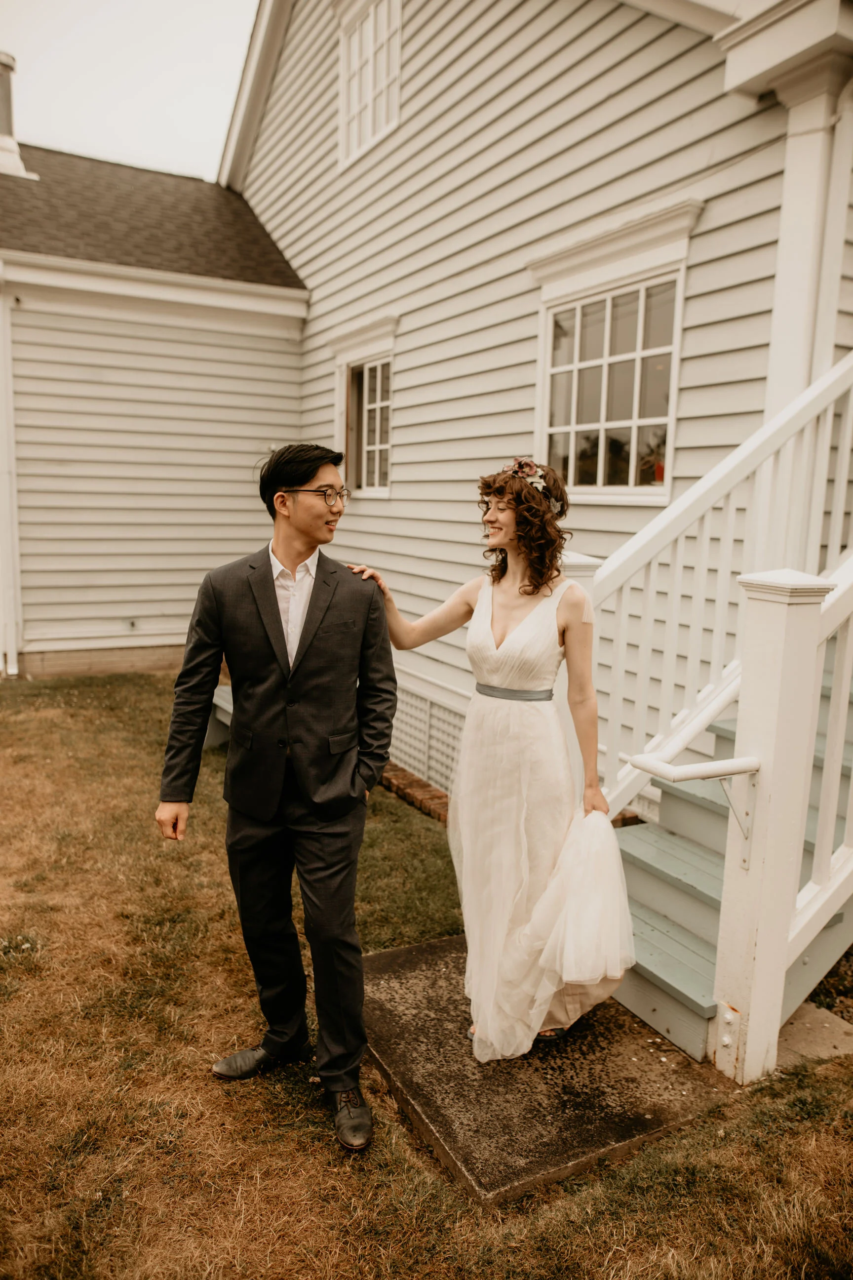 Port Townsend elopement - port Townsend courthouse wedding - port Townsend wedding - port Townsend wedding photographer - port Townsend lighthouse wedding - port Townsend point Wilson - point Wilson elopement - Seattle beach wedding - tacoma beach w…