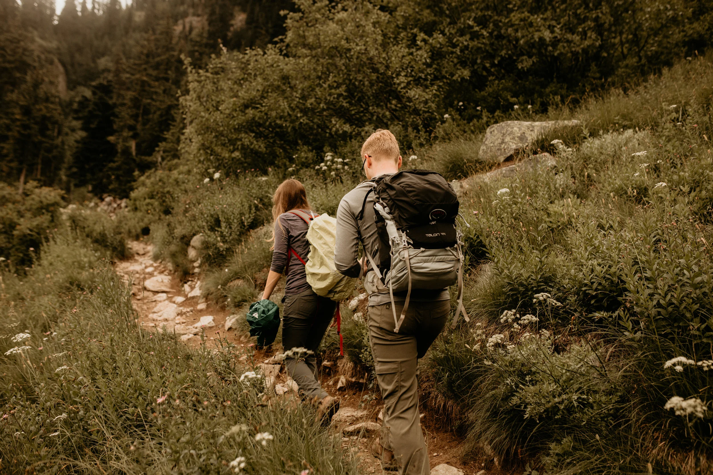 North cascades engagement session, heather maple pass loop engagement photos, north cascade national park engagement photos, mountain engagement photos, mt Baker national park engagement photos, wildflower engagement photos, summer engagement photo…