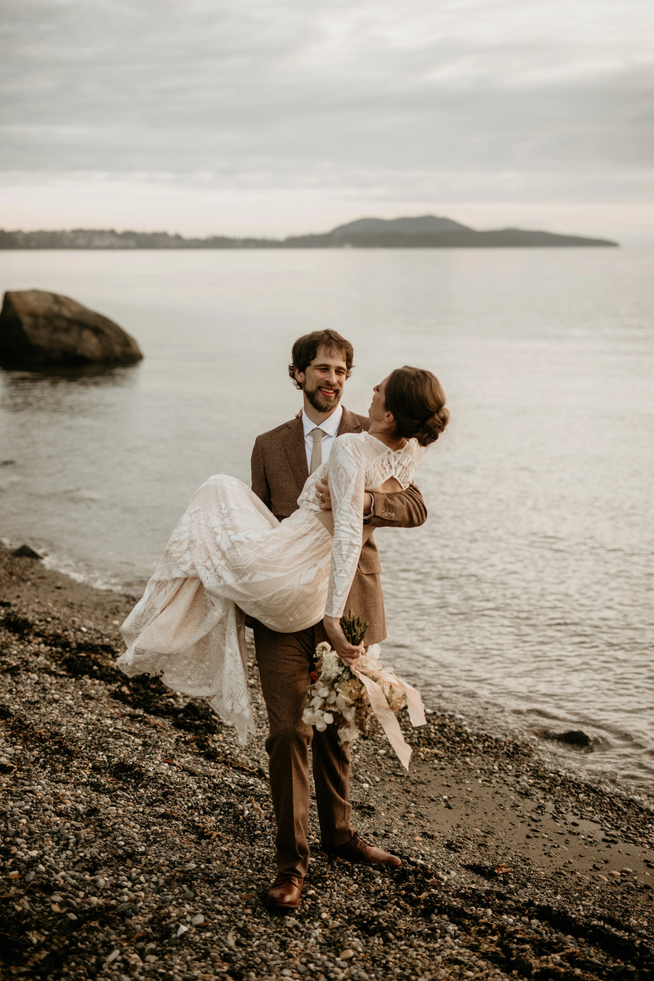 guemes island elopement - guemes island elopement photographer - San Juan island elopement - San Juan island elopement photographer - orcas island wedding - orcas island elopement - orcas island wedding photographer - orcas island elopement photogra…